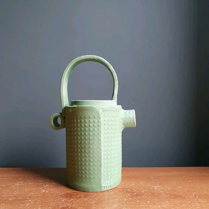 Looking to add a unique touch to your cozy space? 🍃. Create a moment of individuality with touches like this in your home! 🌟

#HandmadePottery #RusticCharm #CozyDecor #ArtisanGift #PotteryLove #ForestOfDeanInspired