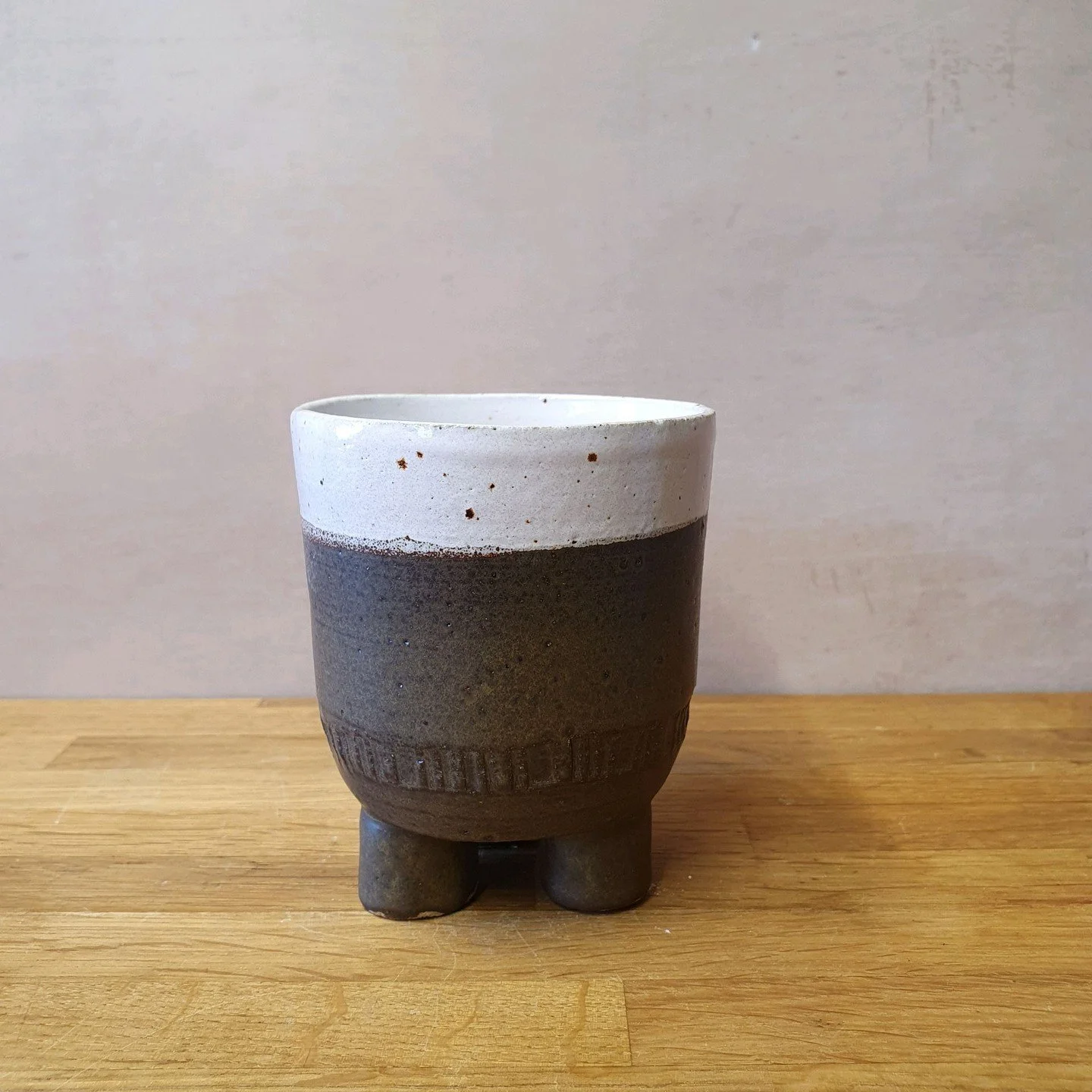 Look at those legs! 😍 I'm absolutely loving how this little pottery piece turned out - earthy tones and a unique silhouette, just perfect. 🪴

What do you think, would you use this as a planter or for something else?

#HandmadePottery #CeramicLove #