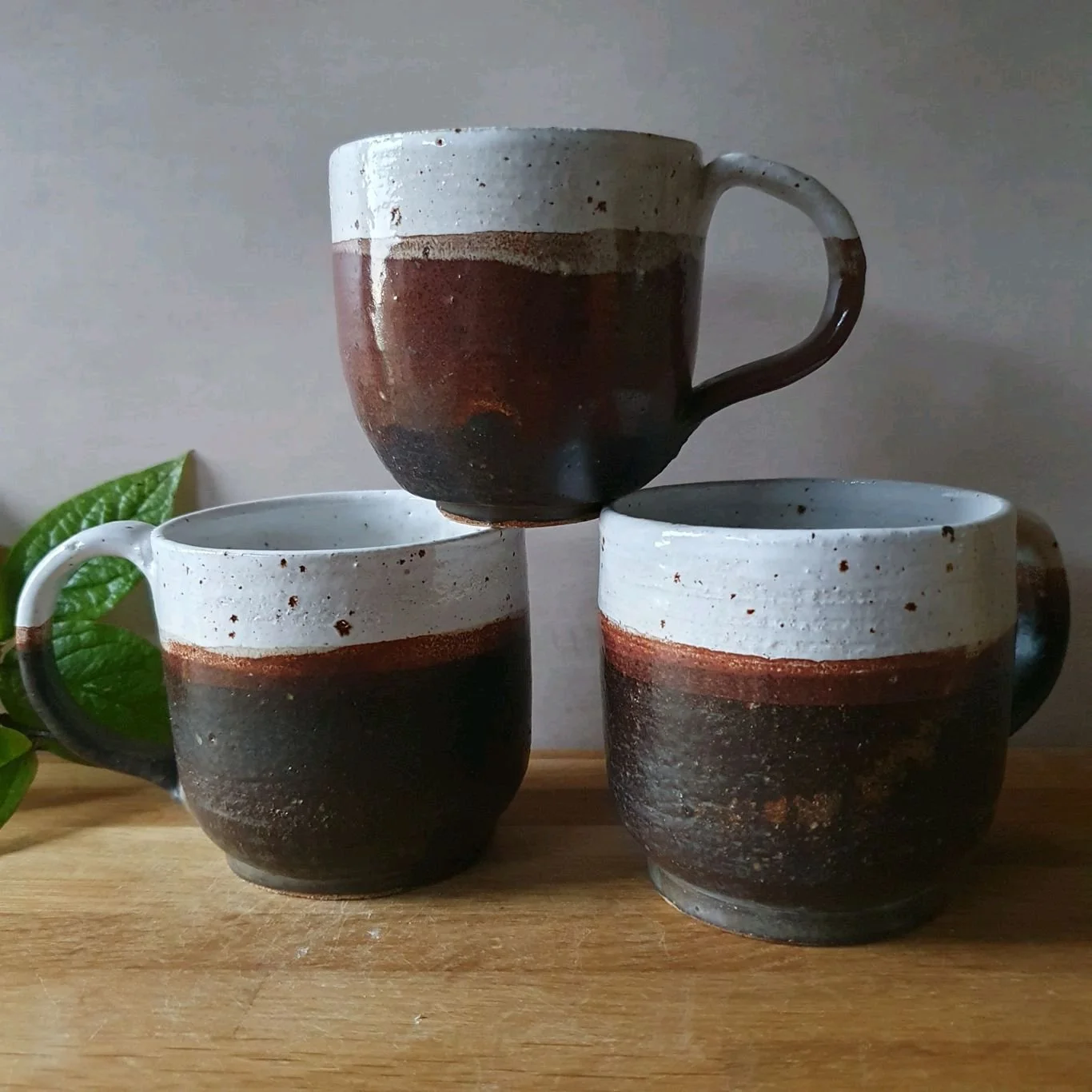 Mornings feel better already - introducing my handmade mugs, crafted with love and a touch of nature. 🌿☕ Can you find the earthy tones I adopted here? #handmadepottery #ceramicart #handmade