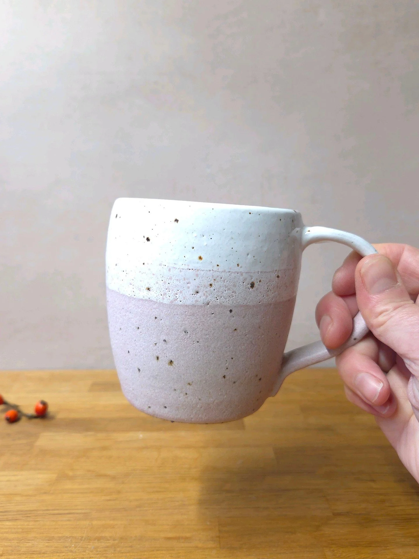 I've been playing with colors lately and just love how this white and pink combination turned out - such a cozy feel for a mug! 😍 There's something satisfying about finding the perfect pairing. What do you think of this combo?

#potterylife #handmad