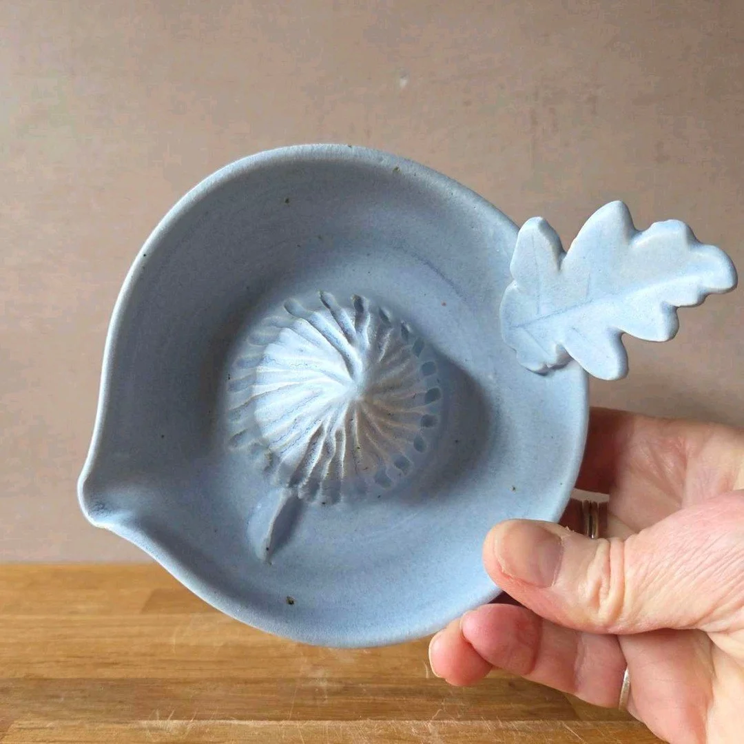 Soft blue ceramics with charm and function 💙

These glazed piece is perfect for your kitchen - pretty and practical! 

#handmadepottery #ceramicart #kitchenaccessories

What would you use this for? 🍋