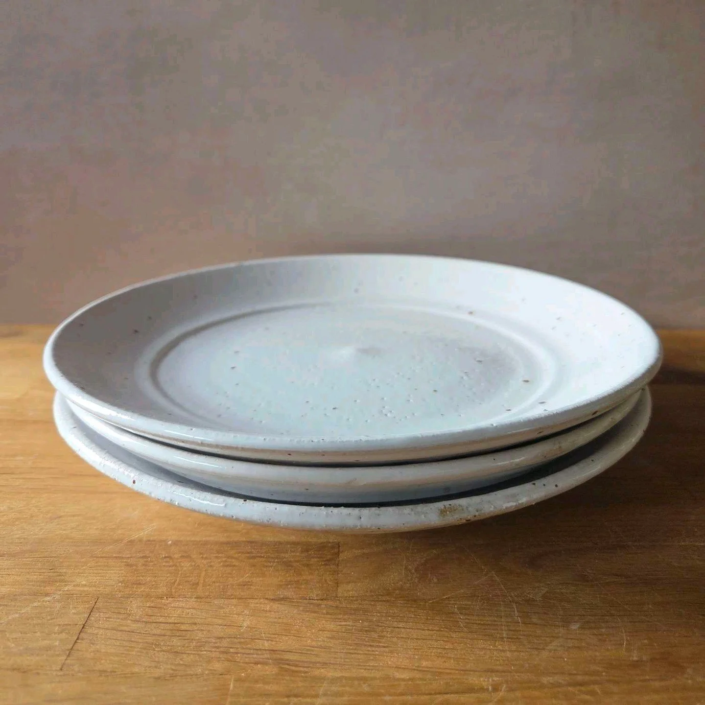 Made some plates on the wheel and I can honestly say I think it's easier to slab build them with a rolling pin.  Plus I can use textured rolling pins for fancy rims, it's all part of the learning curve 😉 
#rusticpottery#pottery