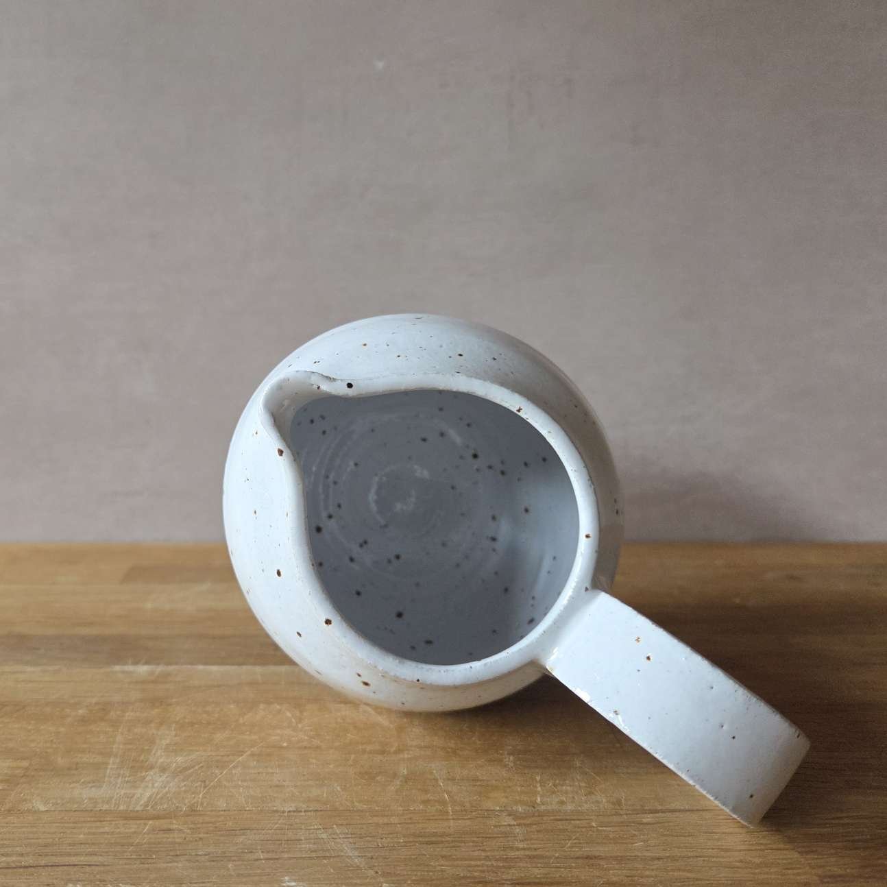 loop handle jug 2.jpg