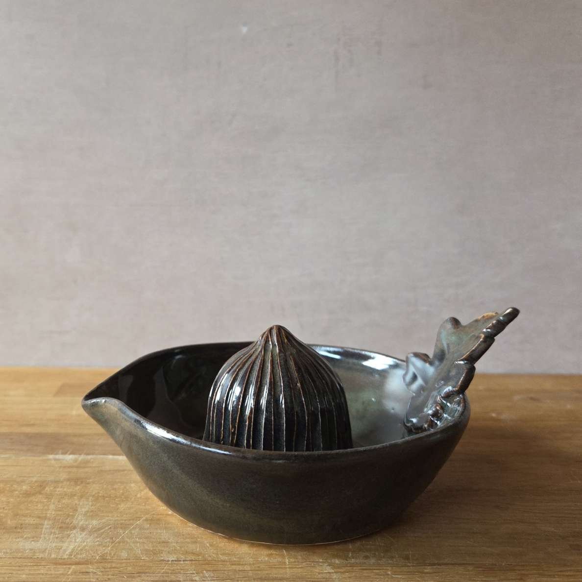 high tide lemon juicer2.jpg