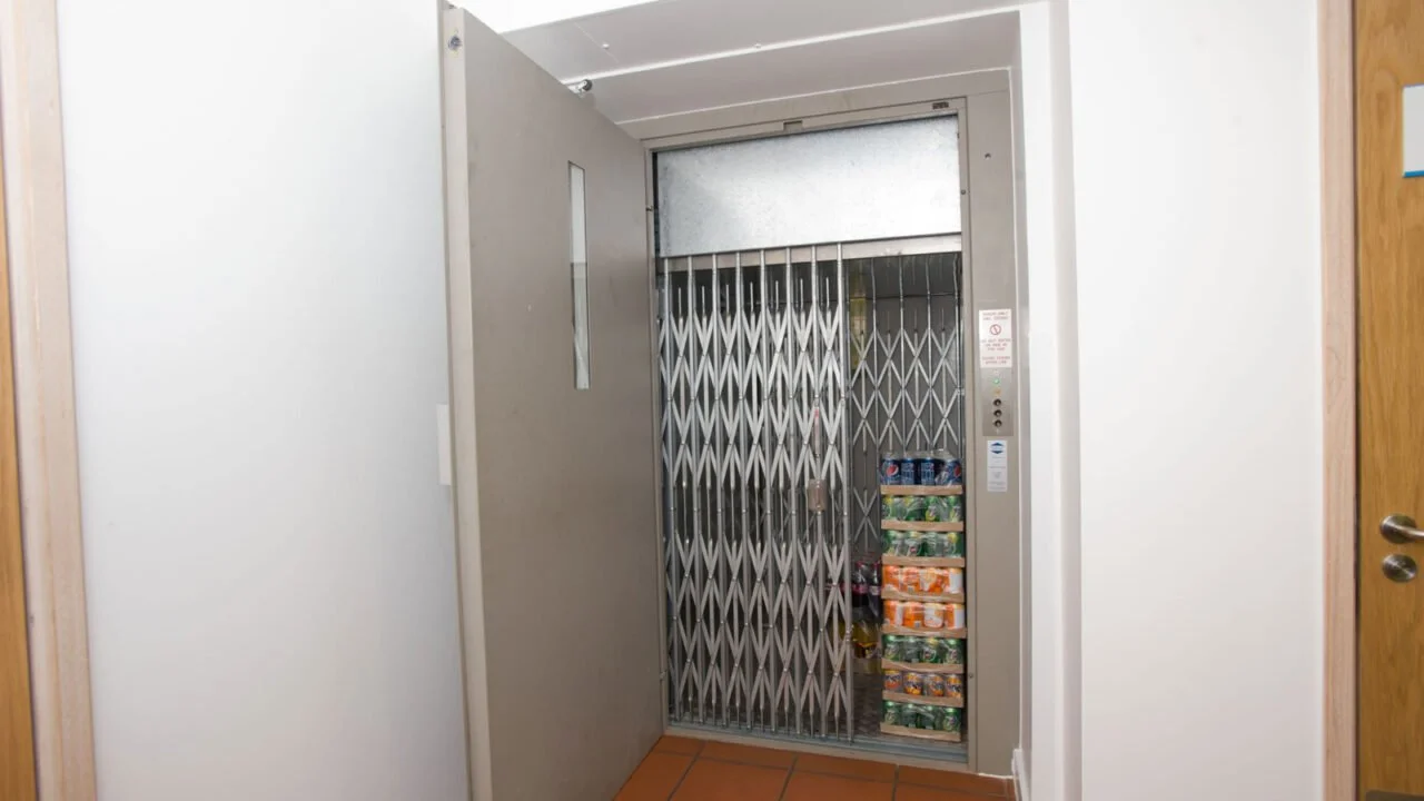goods-lift-2-1280x720.jpg
