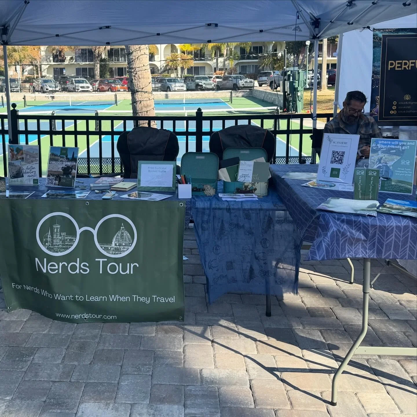 Already having fun at the Jane Austen Festival in Mount Dora and it&rsquo;s not even open yet! #janeausten #nerds