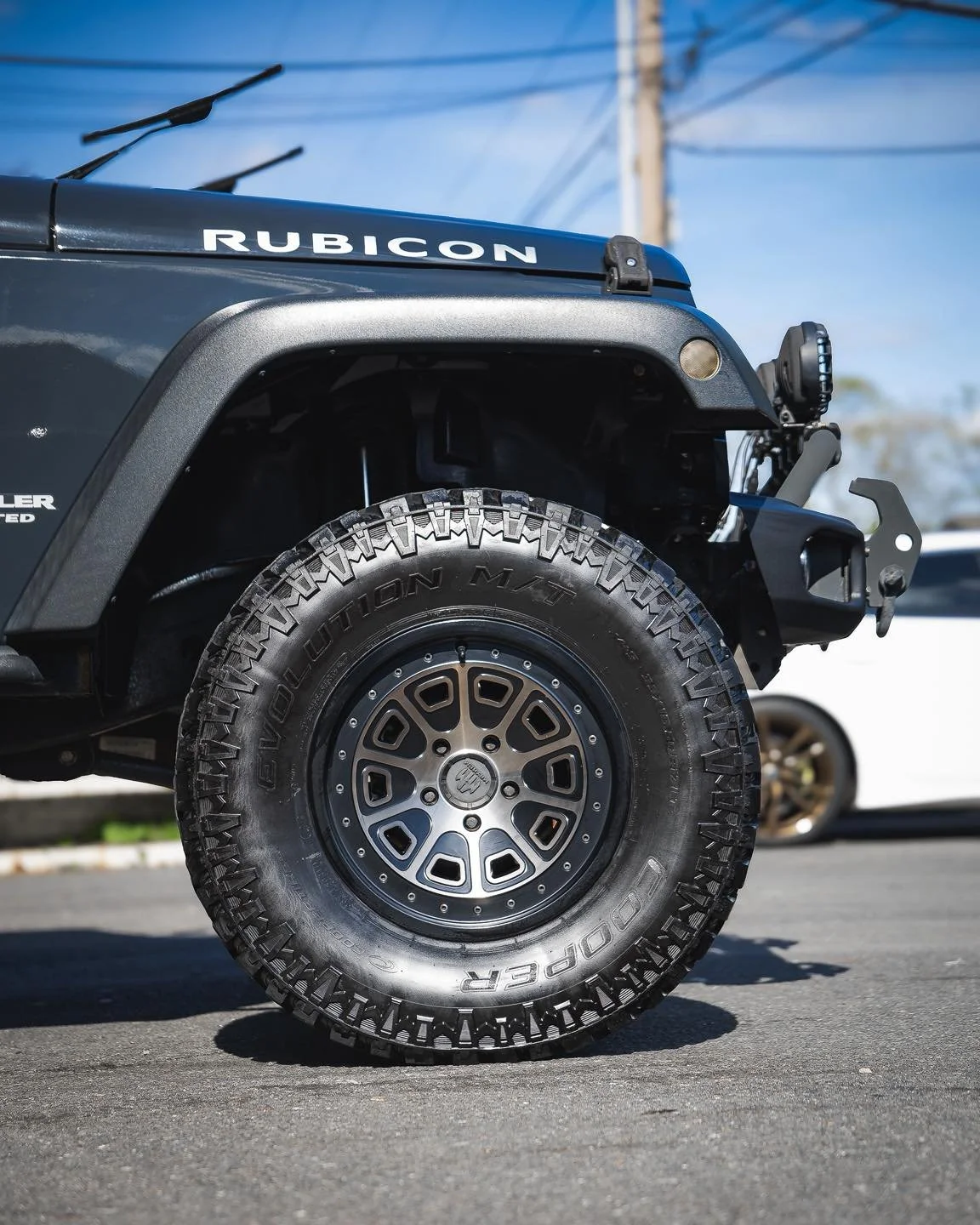 ✨Bring back the shine without taking away the grit ⛰️

📱 (484)-358-5027
📧 Sitback@Horizonshine.us
🌐 www.horizonshine.us
📌 308 Industrial Dr. Nazareth, PA 18064

#jeep #jeepwrangler #jeepfamily #detailing #nazareth