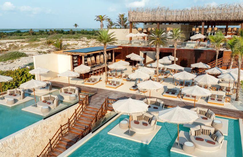 Hyatt Vivid Grand Island Pickleball Group (1).png