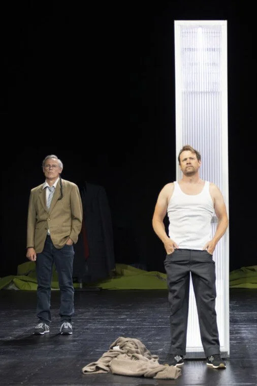 Theater Lübeck, Andreas Hutzel (Achim / Stimme), Will Workman (Bernd / Stimme), 
Foto: Sinje Hasheider