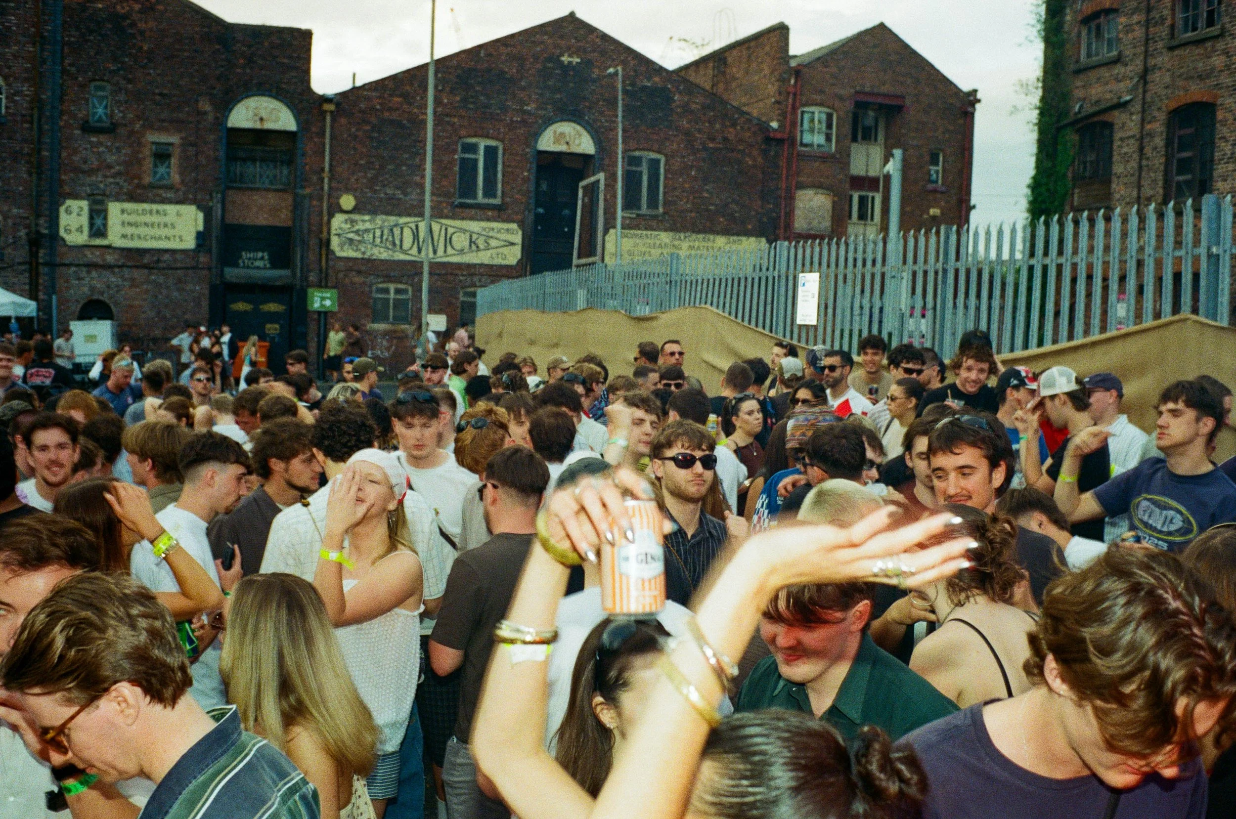 BW.ANALOGUE-79.jpg