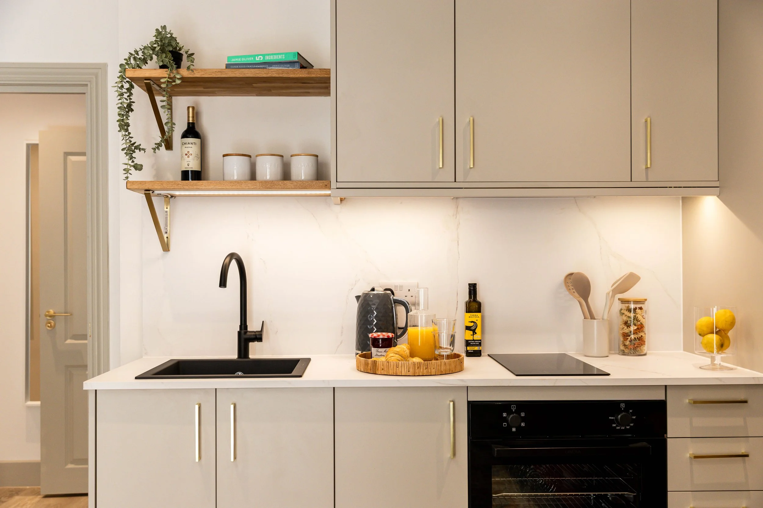 4 Hinton Rd 13.06.25-0044.jpg