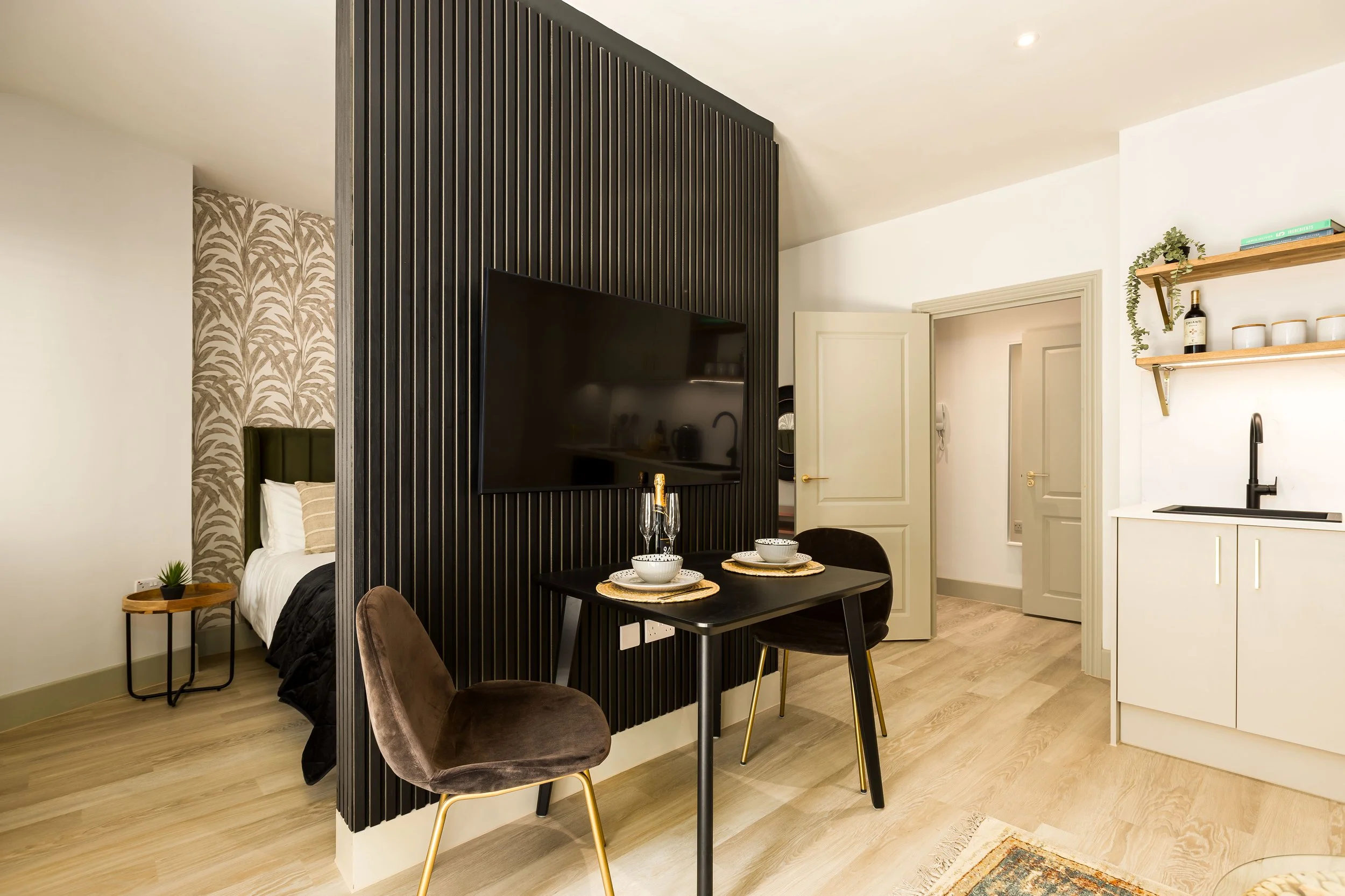 4 Hinton Rd 13.06.25--14.jpg