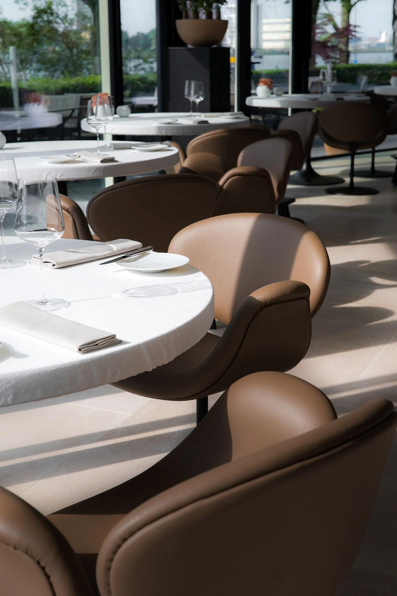 Het interieur van twee sterrenrestaurant Parkheuvel, Chefs in het Bos festival 2026.