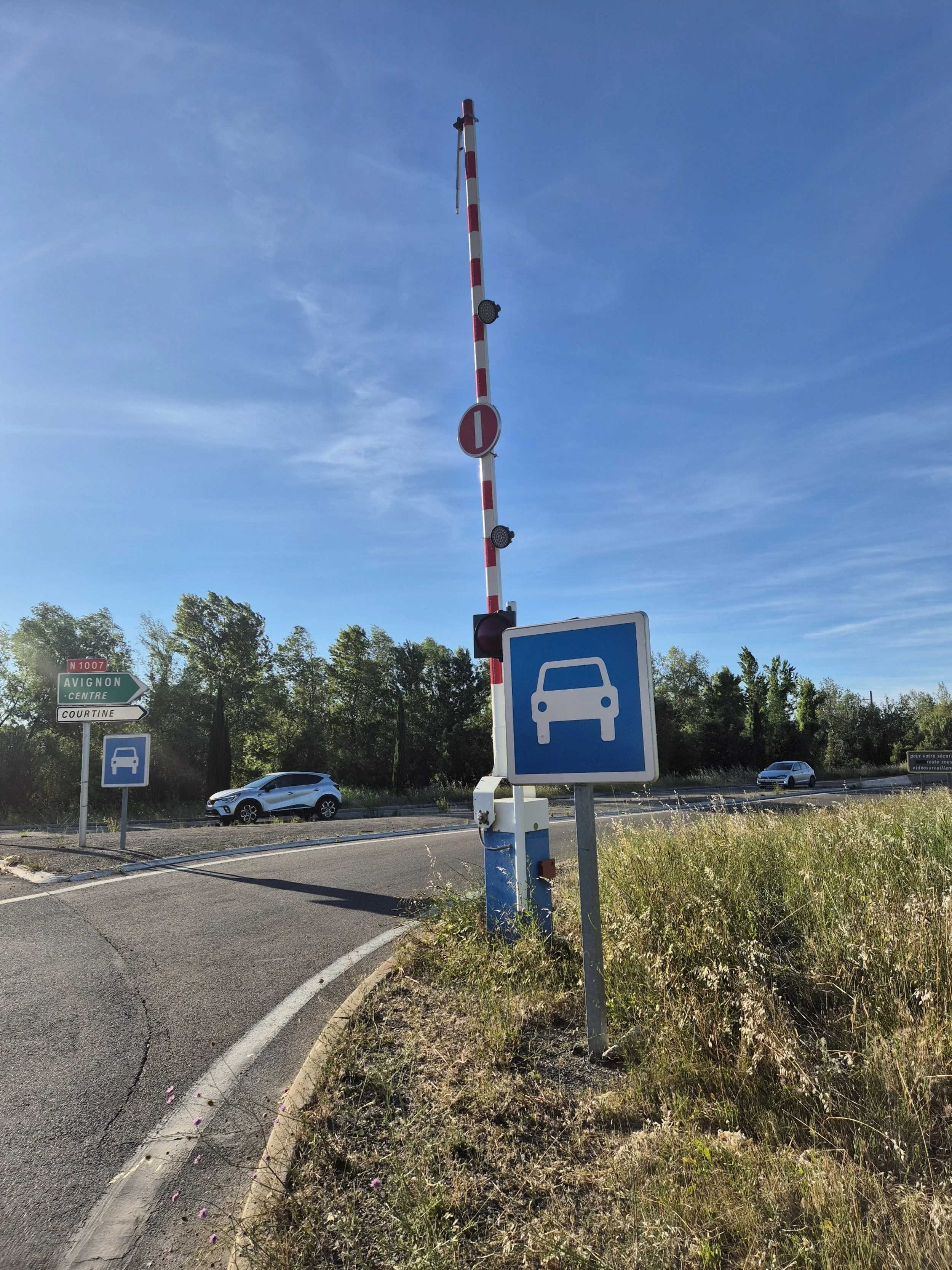 Une Néo LEO pour en finir avec les mensonges de l’État