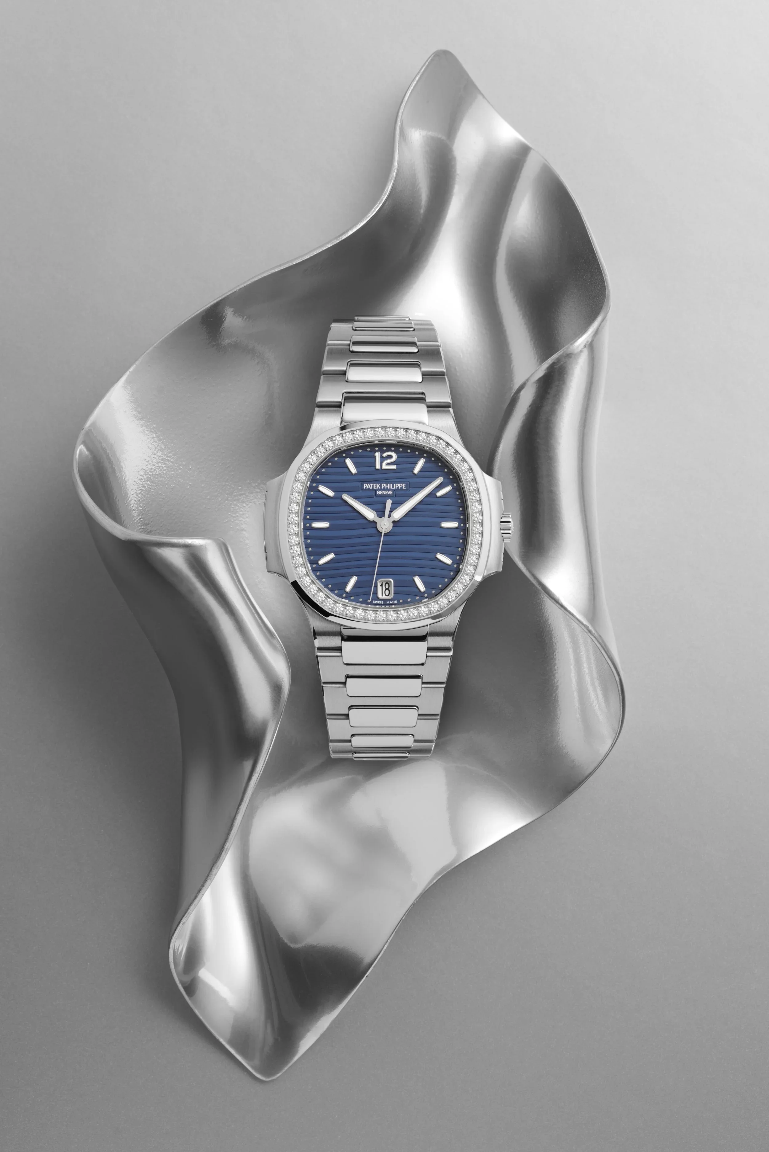 Patek Philippe Fold_4.webp