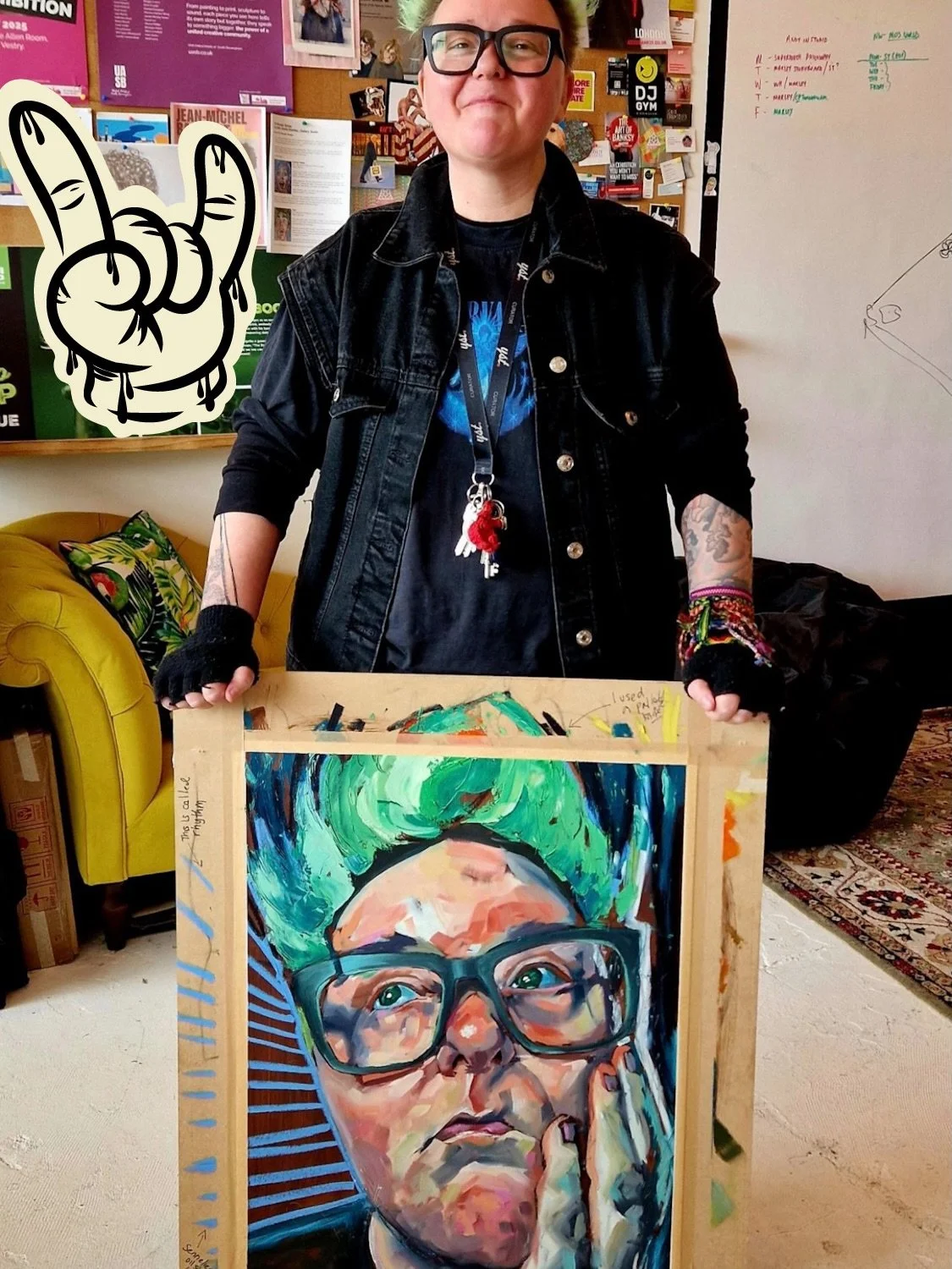 Always good to have clients in the studio. 😎🎬🔥🔥

Face to face chats just hit different. Amazing, productive morning with William Hackett. Lots of ideas. Lots of energy.

Quick shot from the client of our Art Director @emma_woolley_artist talking 