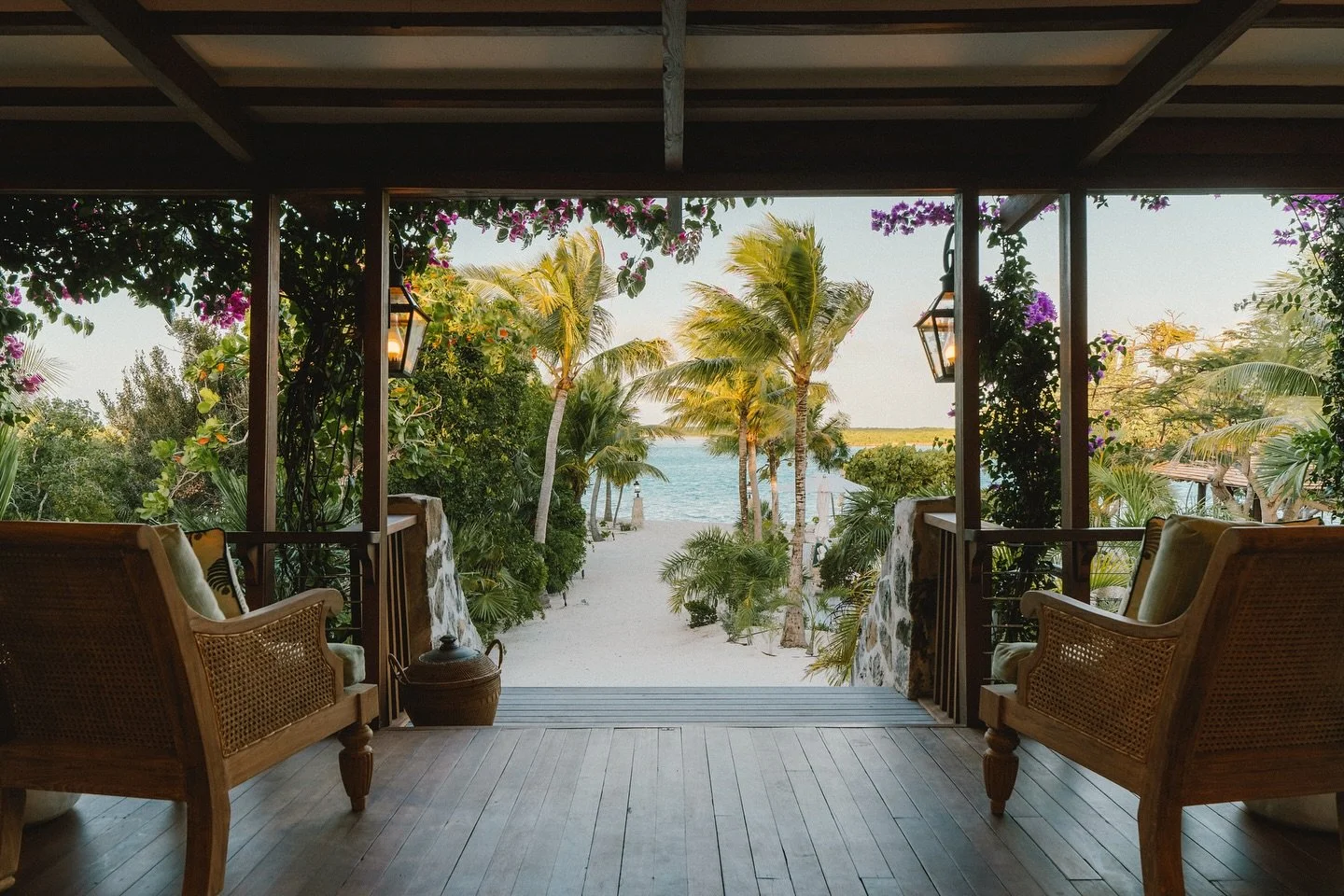 Steps from the private beach 
&bull;
&bull;
&bull;#luxurytravel #villa #turksandcaicos #gracebaybeach #villarental #luxuryvilla #vacationrental #poolside #privatevilla #rentalproperty #luxuryrealestate #aironb #travel #familyvacation #beach #beachvac