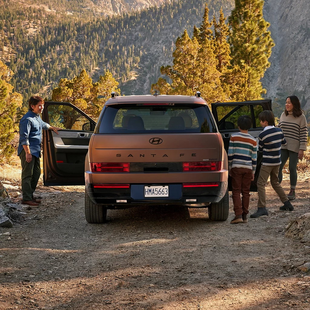 santa-fe-hybrid-4.jpg