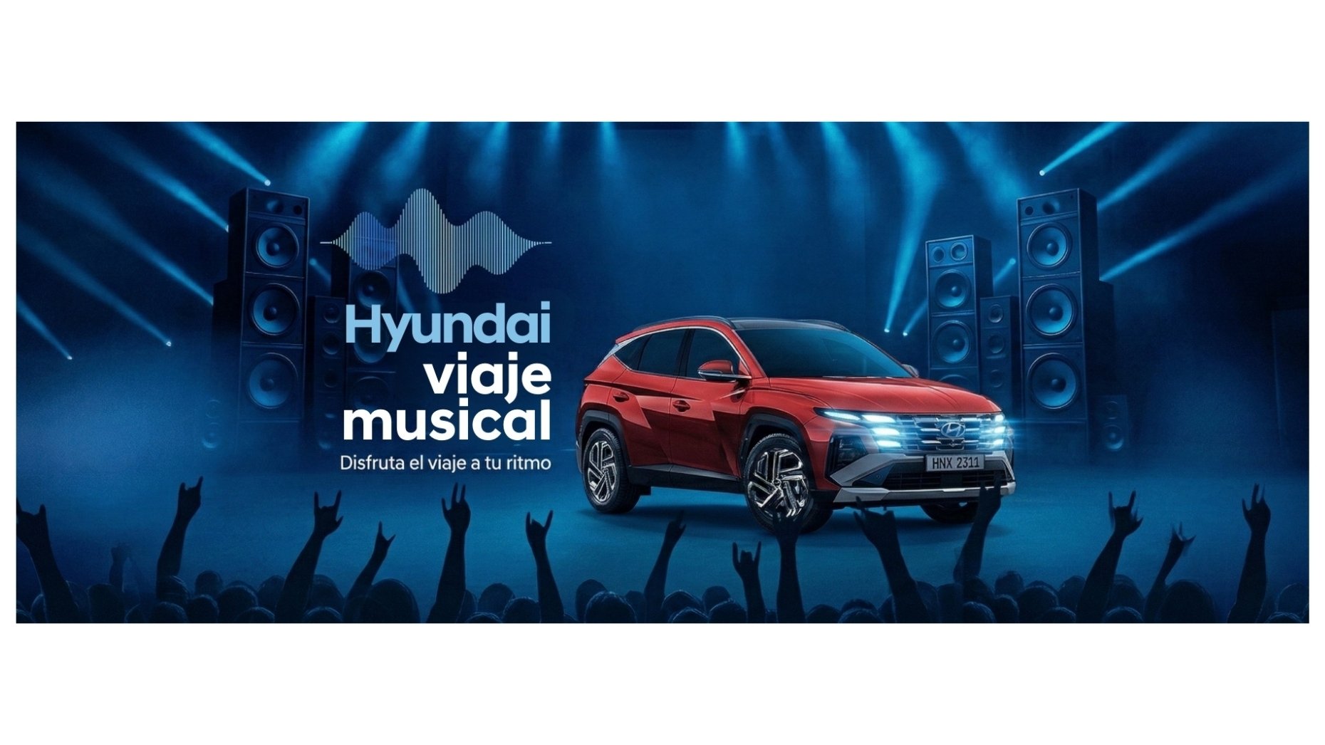 Un coche rojo de Hyundai en un escenario con altavoces y luces, promocionando 'Hyundai viaje musical' con la frase 'Disfruta el viaje a tu ritmo'.