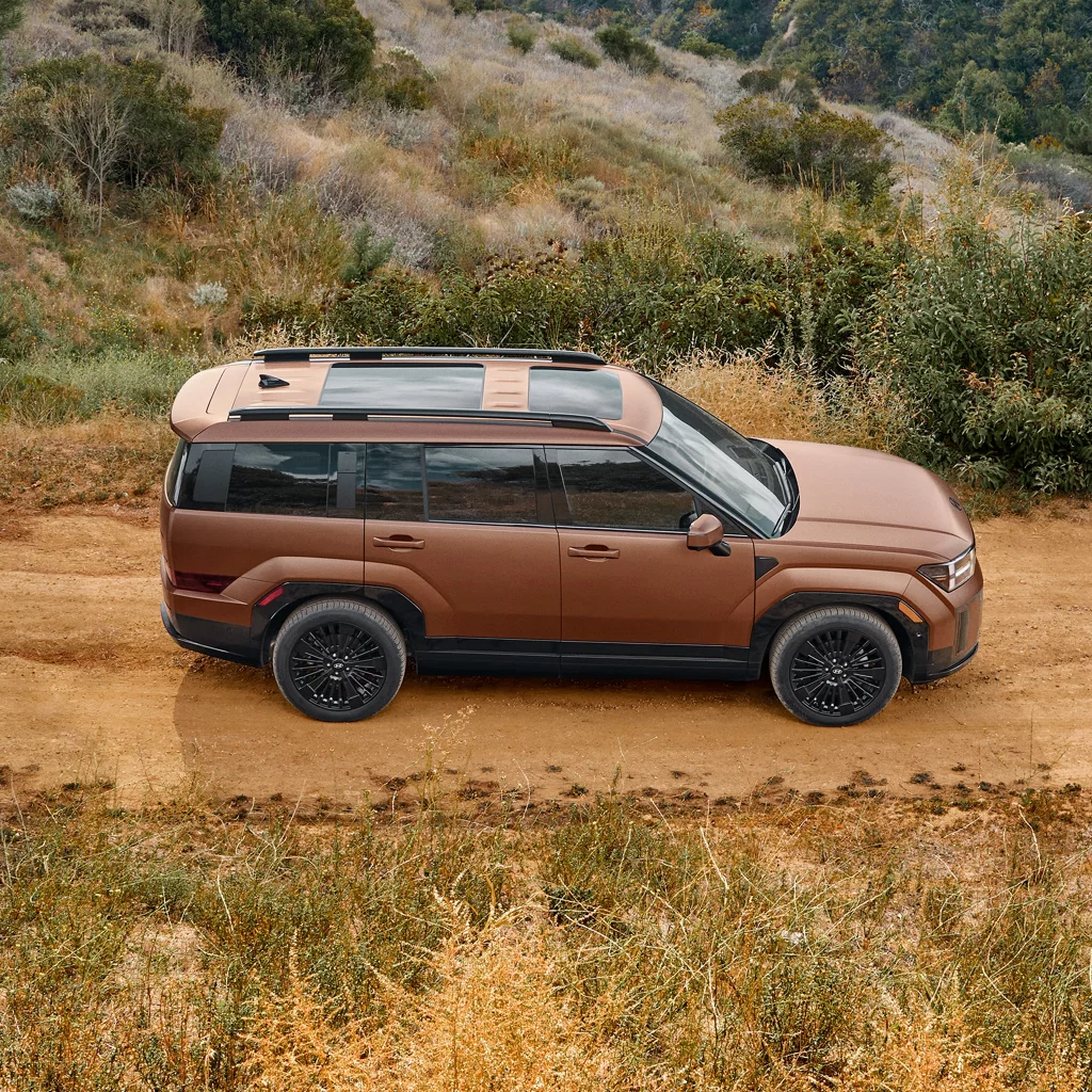 santa-fe-hybrid-5.jpg