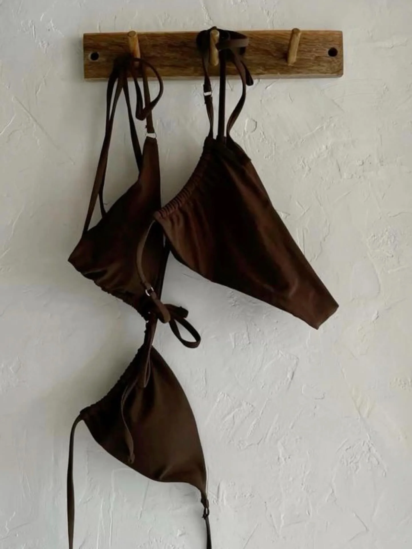 February books are open☀️🤎
Trips booked, bags packed&hellip; now let&rsquo;s handle the glow. 
Lock in your vacation tan and leave looking sun-kissed and beach ready (without the sun damage).
Book now 🤎

#DippedSunless #GlowBeforeYouGo #VacationRea