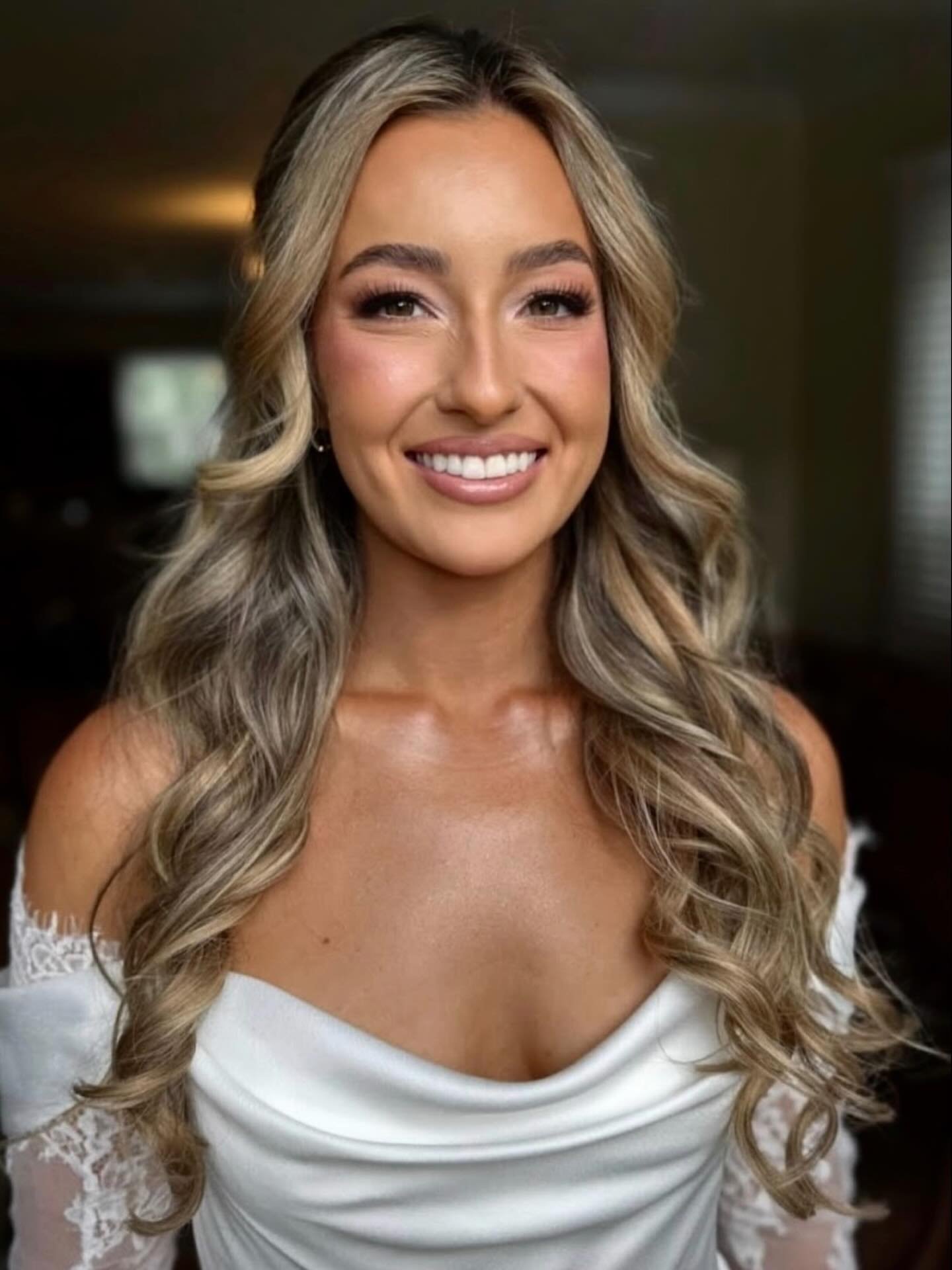 Get the Dipped Sunless Bridal Experience 🤍 Colorado&rsquo;s top choice for Bridal Airbrush Spray Tans + Advanced Skincare. Every bride will have their own custom formula specifically tailored to their skin tone and desired level of tan. Natural resu