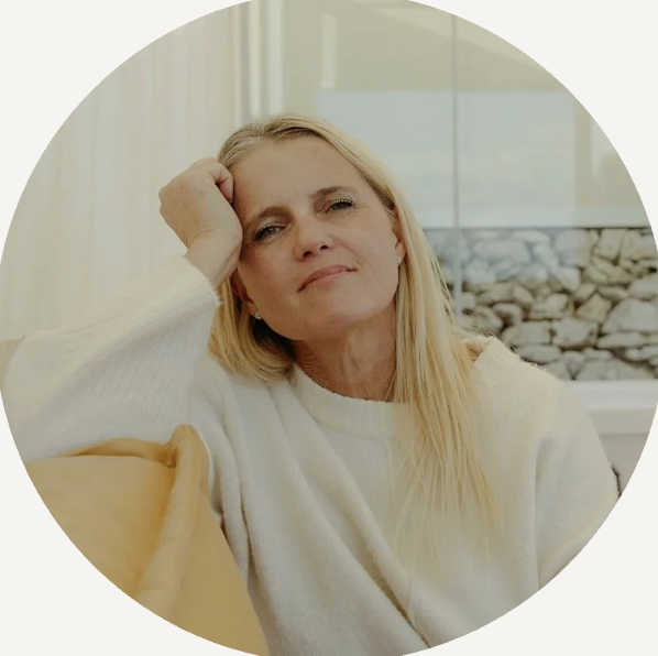 DONNA WILLIAMS, Founder of Emergencyoga