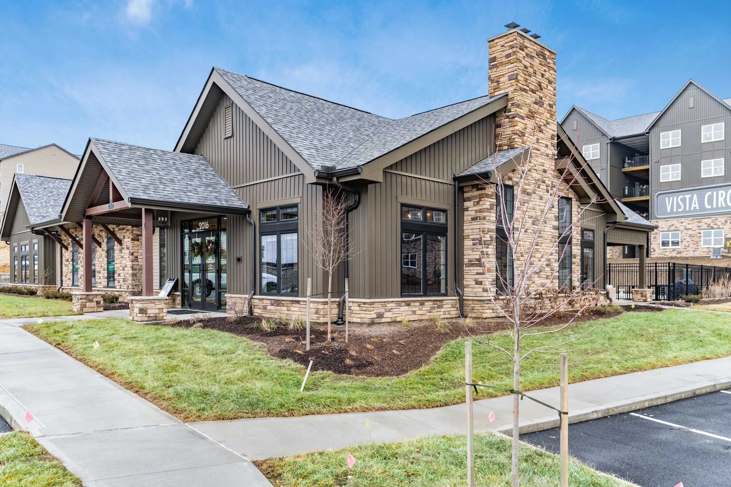 Trailhead Vista - 01.jpg