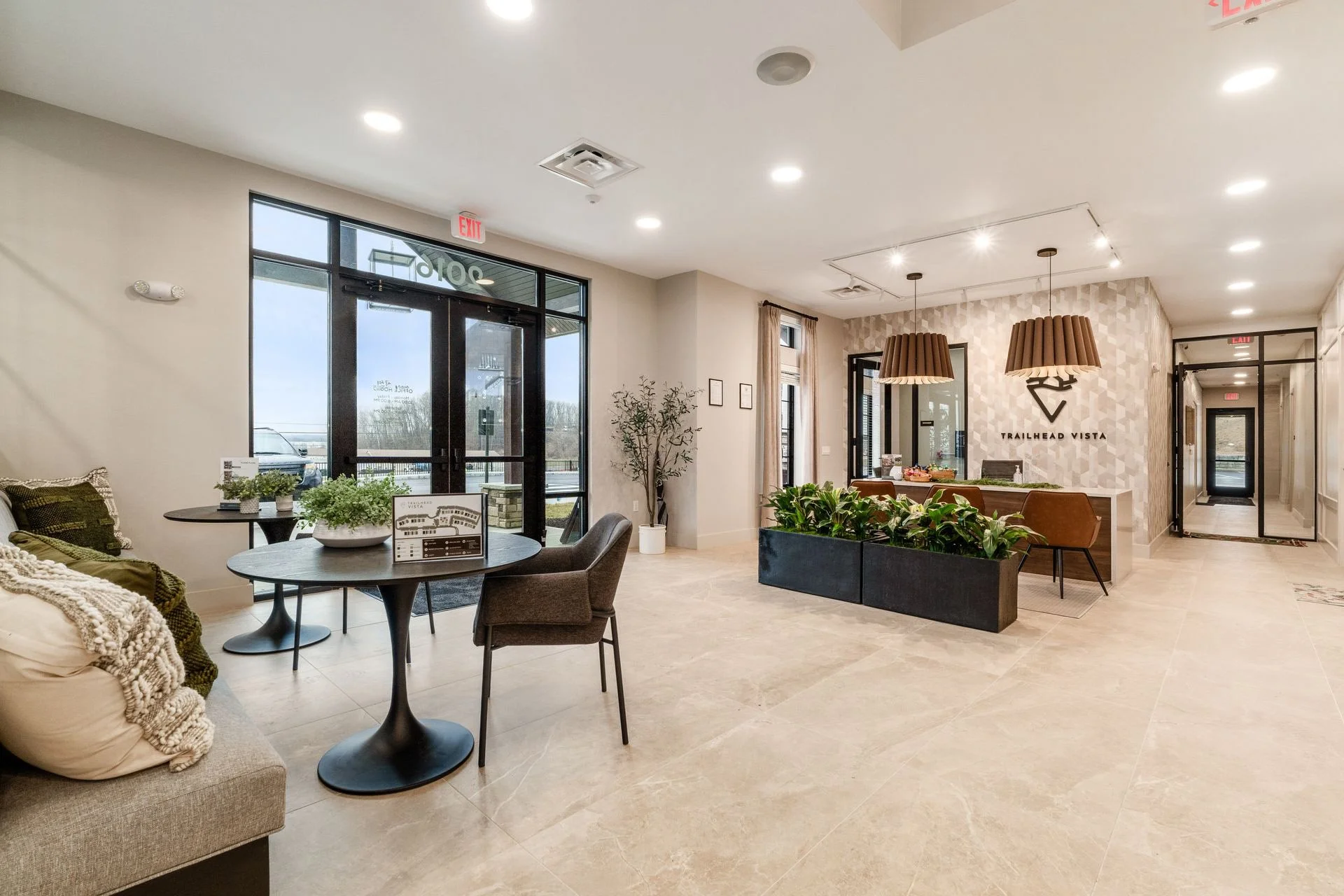 Trailhead Vista - 03.jpg