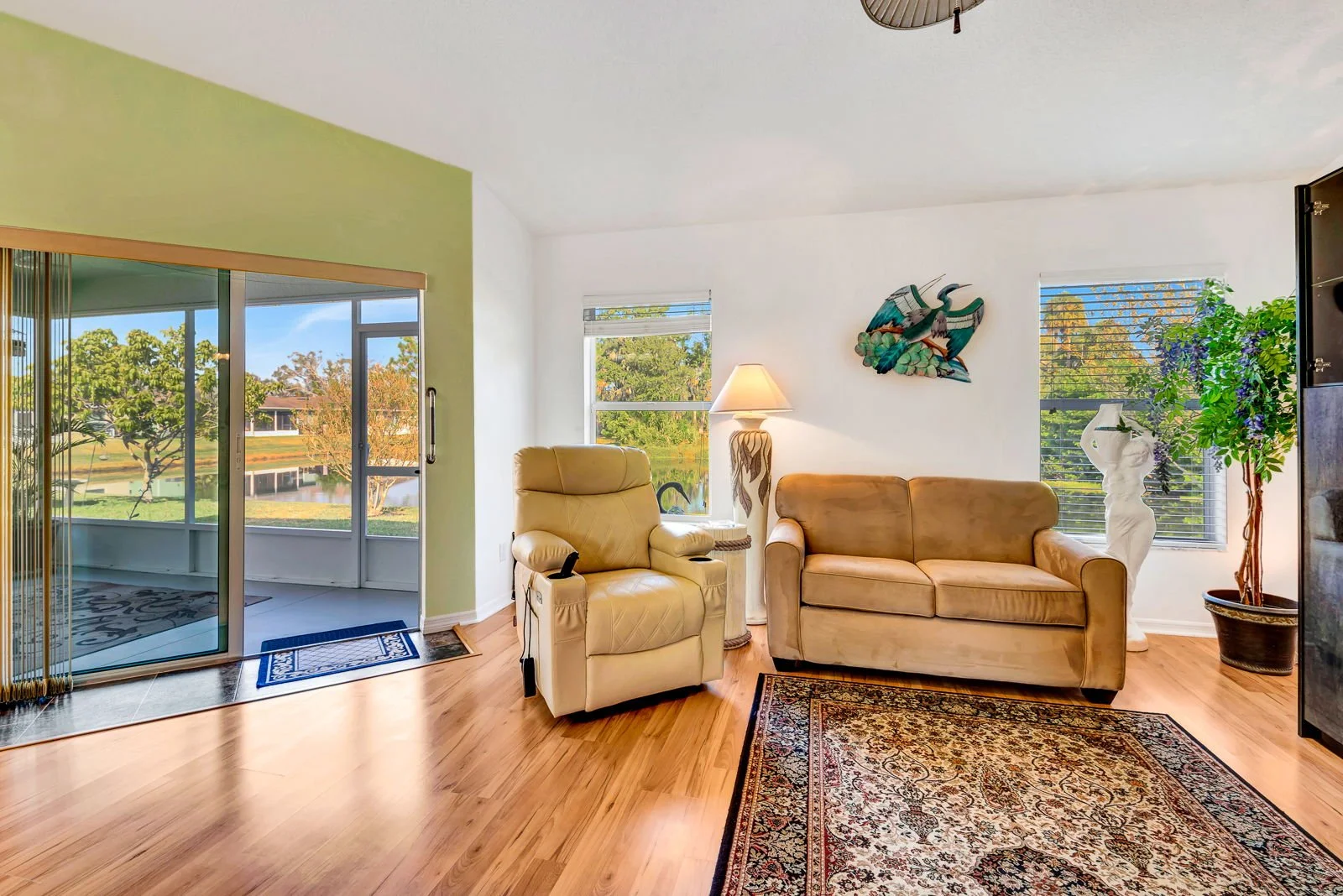 18-web-or-mls-Cypress pond-17.jpg