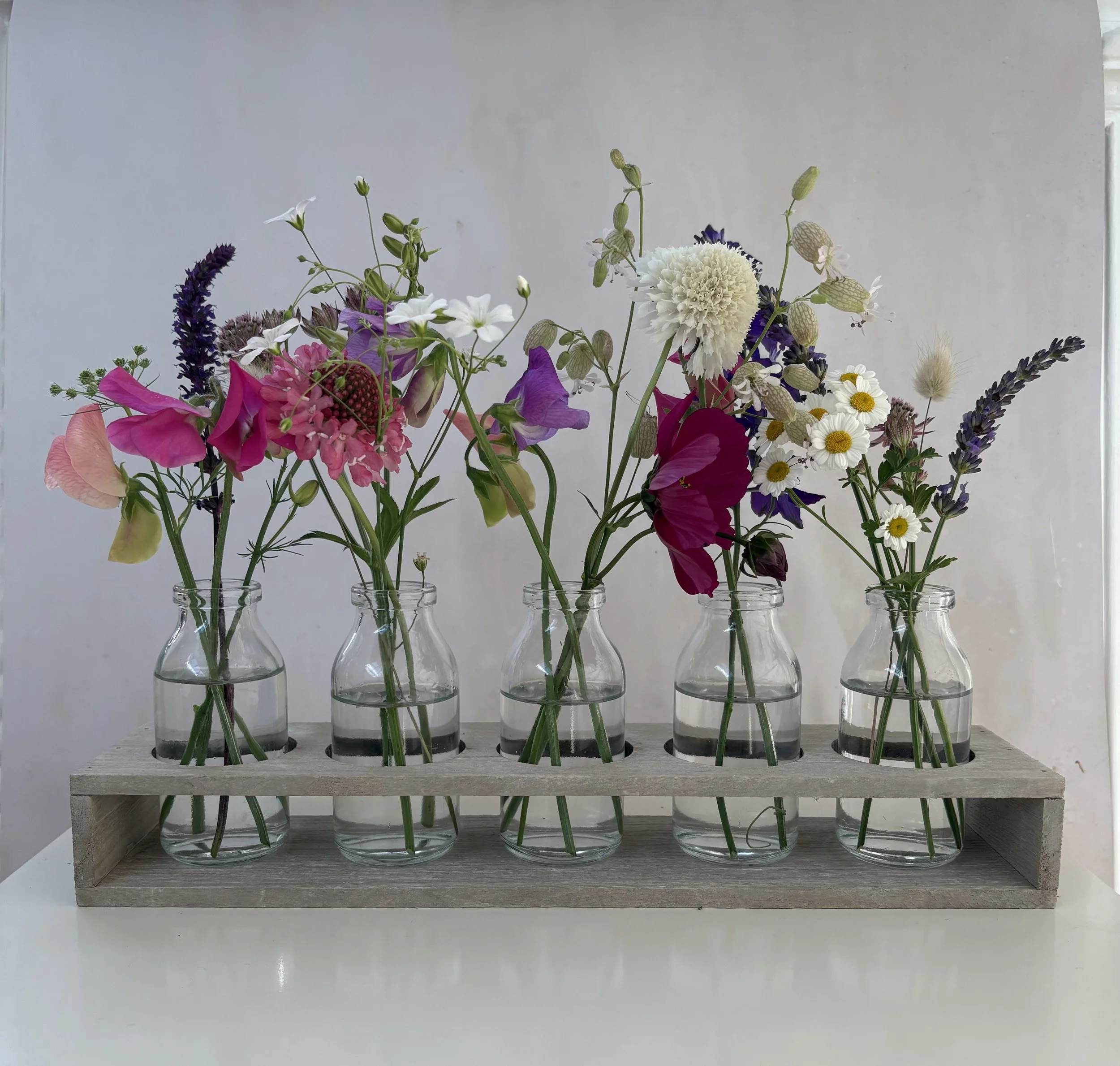 Mini vase rack
