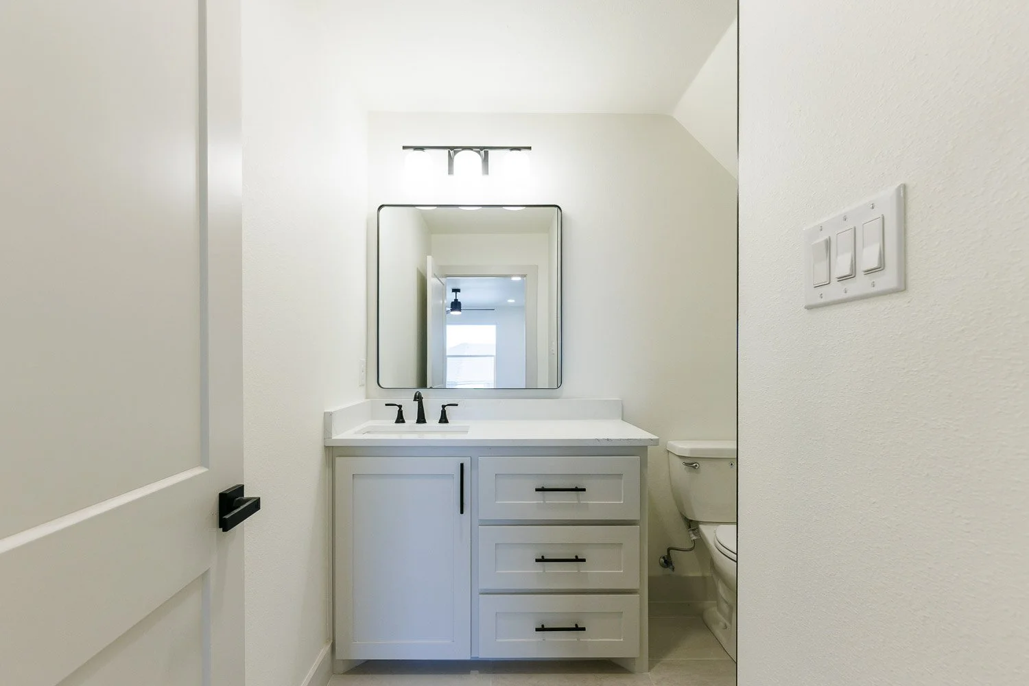 Luxury-guest-bathroom-custom-house.jpg