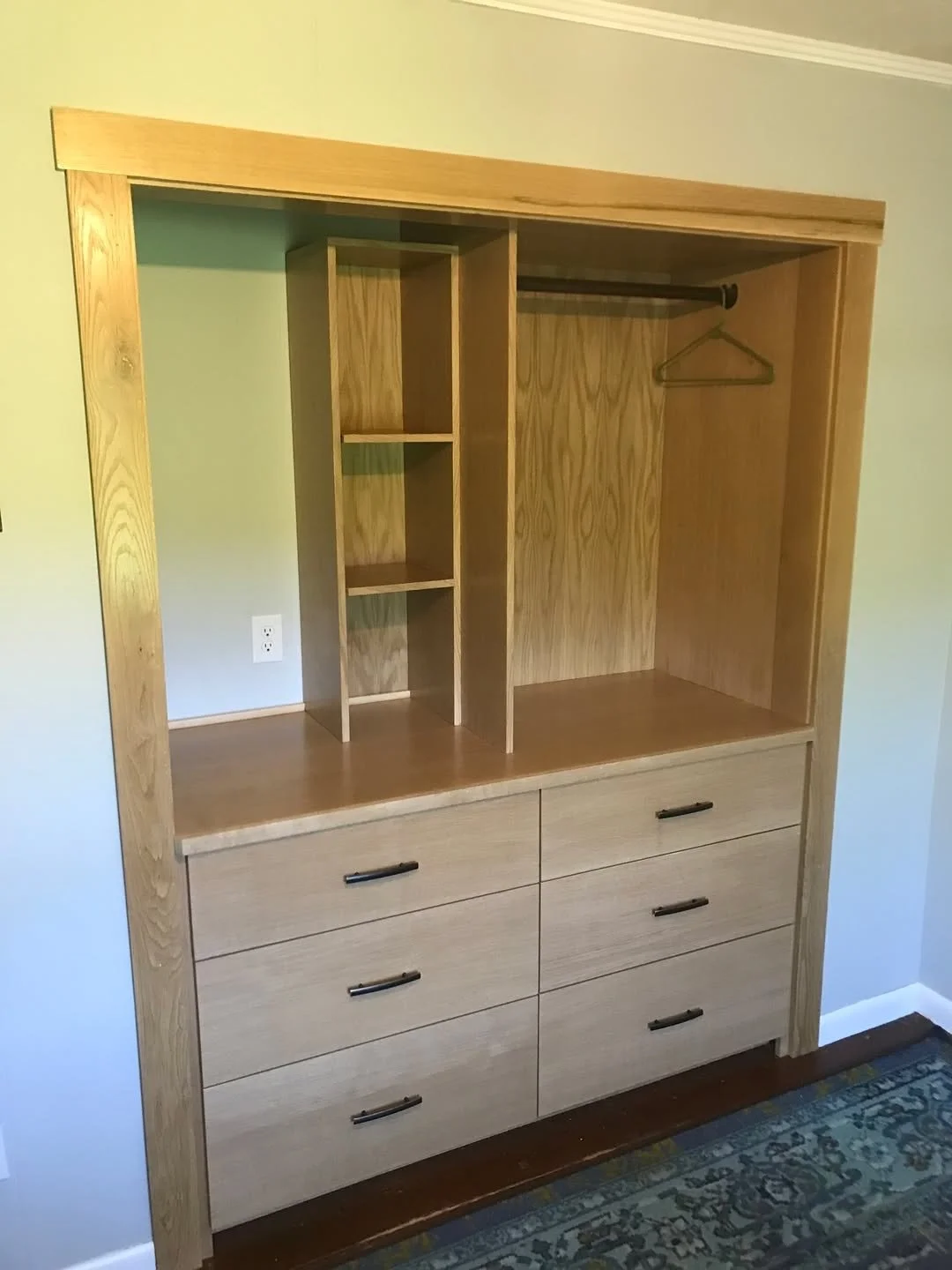 Closet remodel in white oak
