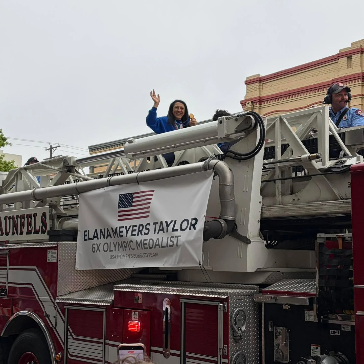 Today New Braunfels celebrated one of our own. 🇺🇸

Congratulations to Elana Meyers Taylor, six-time Olympic medalist and proud member of Team USA, on an incredible career representing our country and our community.

It was so special to see the str