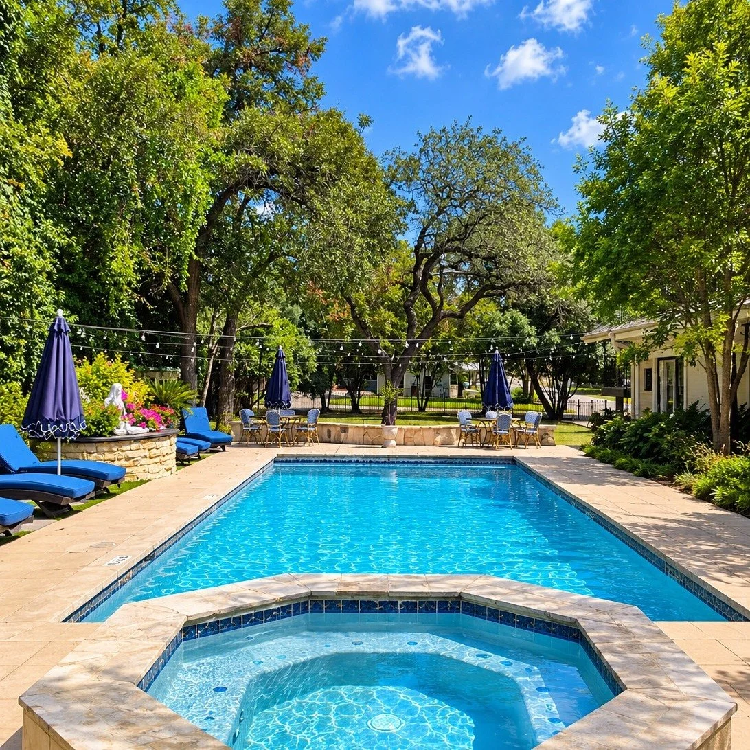 An escape from the city, but make it downtown. 🌿

Somehow, just steps from the heart of New Braunfels, Sophie&rsquo;s feels like its own little world. Tucked beneath towering trees and a nearly 200-year-old magnolia, our gardens are one of the thing