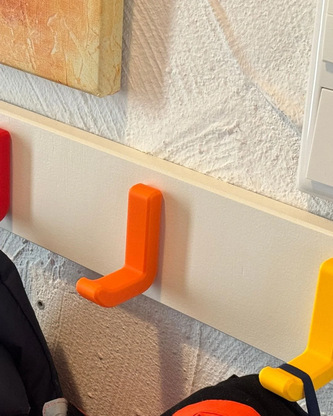 3 Stylish Wall Hooks