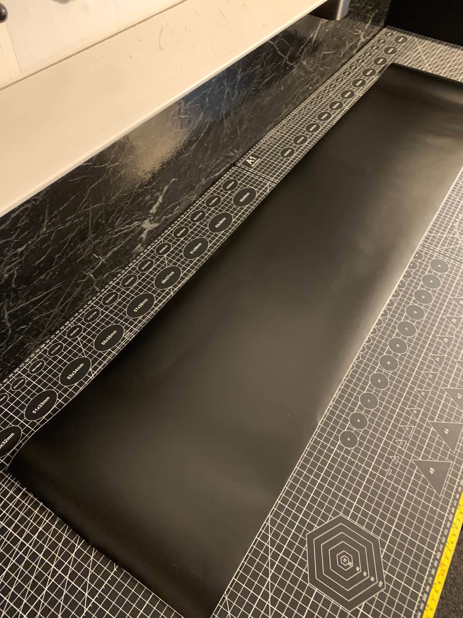 Plain Vehicle Sunstrip