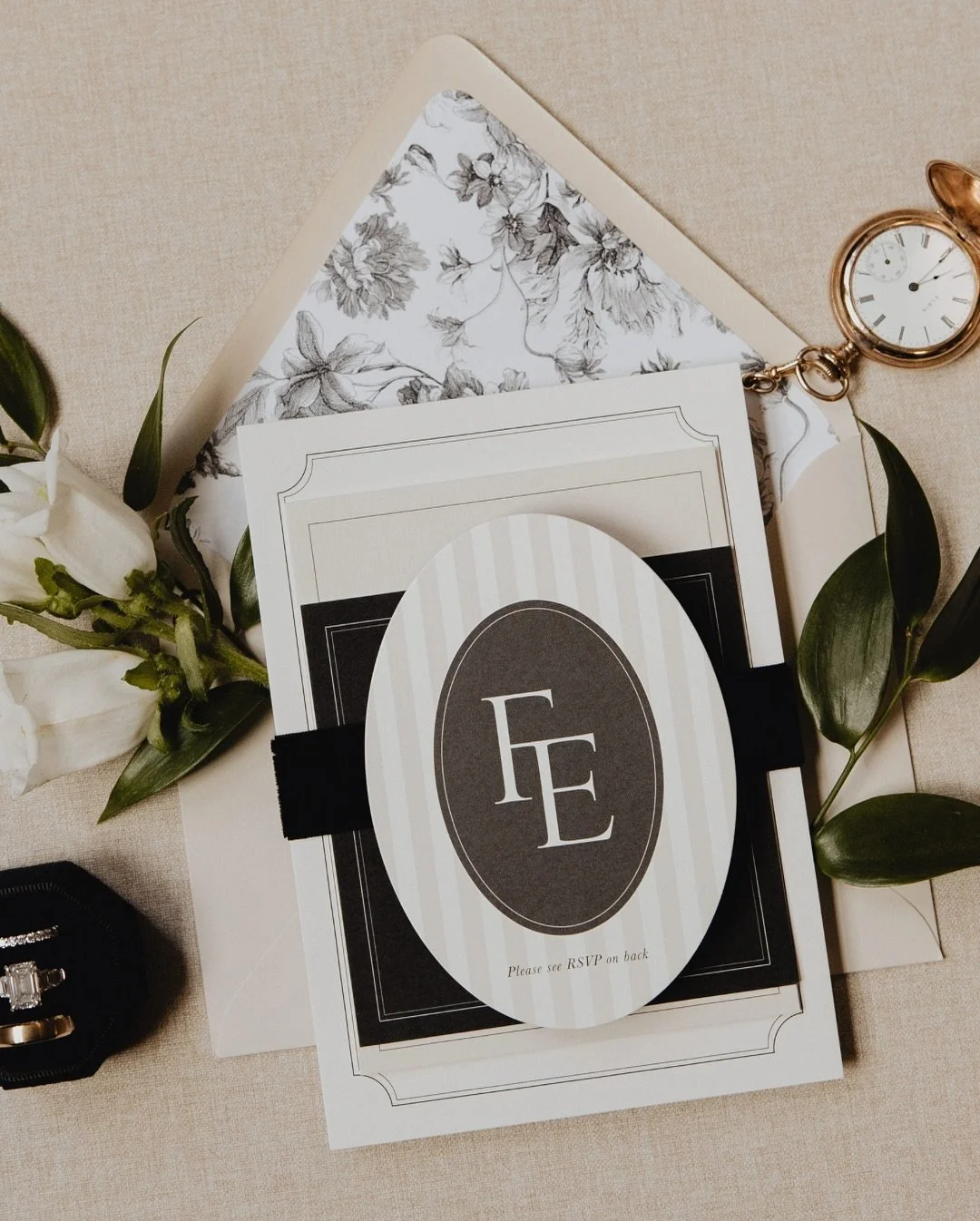 When your bestie says, &ldquo;This is kind of what I&rsquo;m envisioning but just do whatever you want&rdquo; 🫡

The most special day for our girl!!! 

The Atwells / 11.01.25

Day of Coord: @eventswithkristen 
Venue: @hotelpresident1926 
Photo: @pho