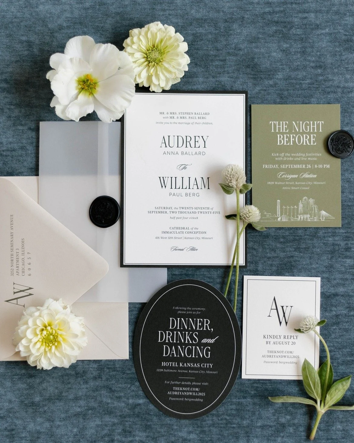 Made with love for The Bergs // 09.27.25 🖤🥂

Flatlay &amp; Photos: @gracefullymade_in_ks
Planning: @veil_events @kayrogers2020