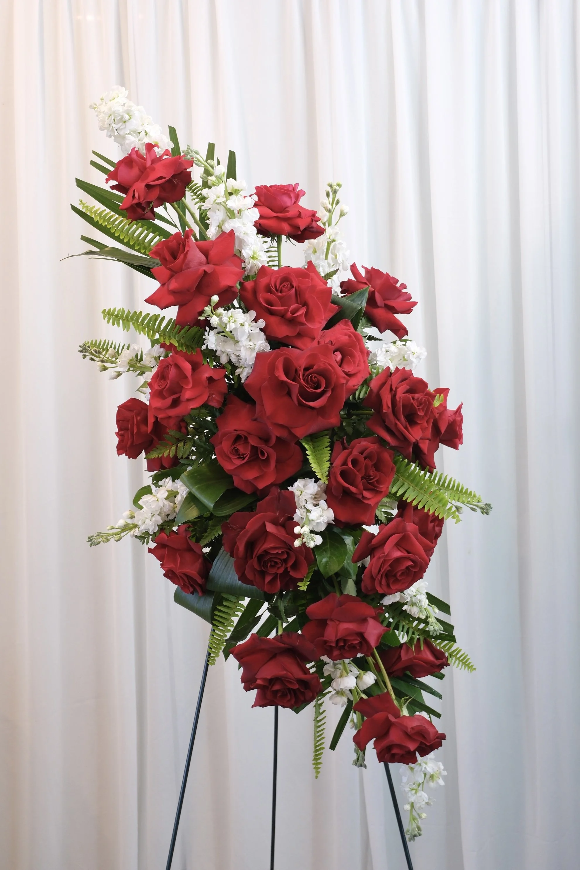 Crimson & Grace Standing Spray