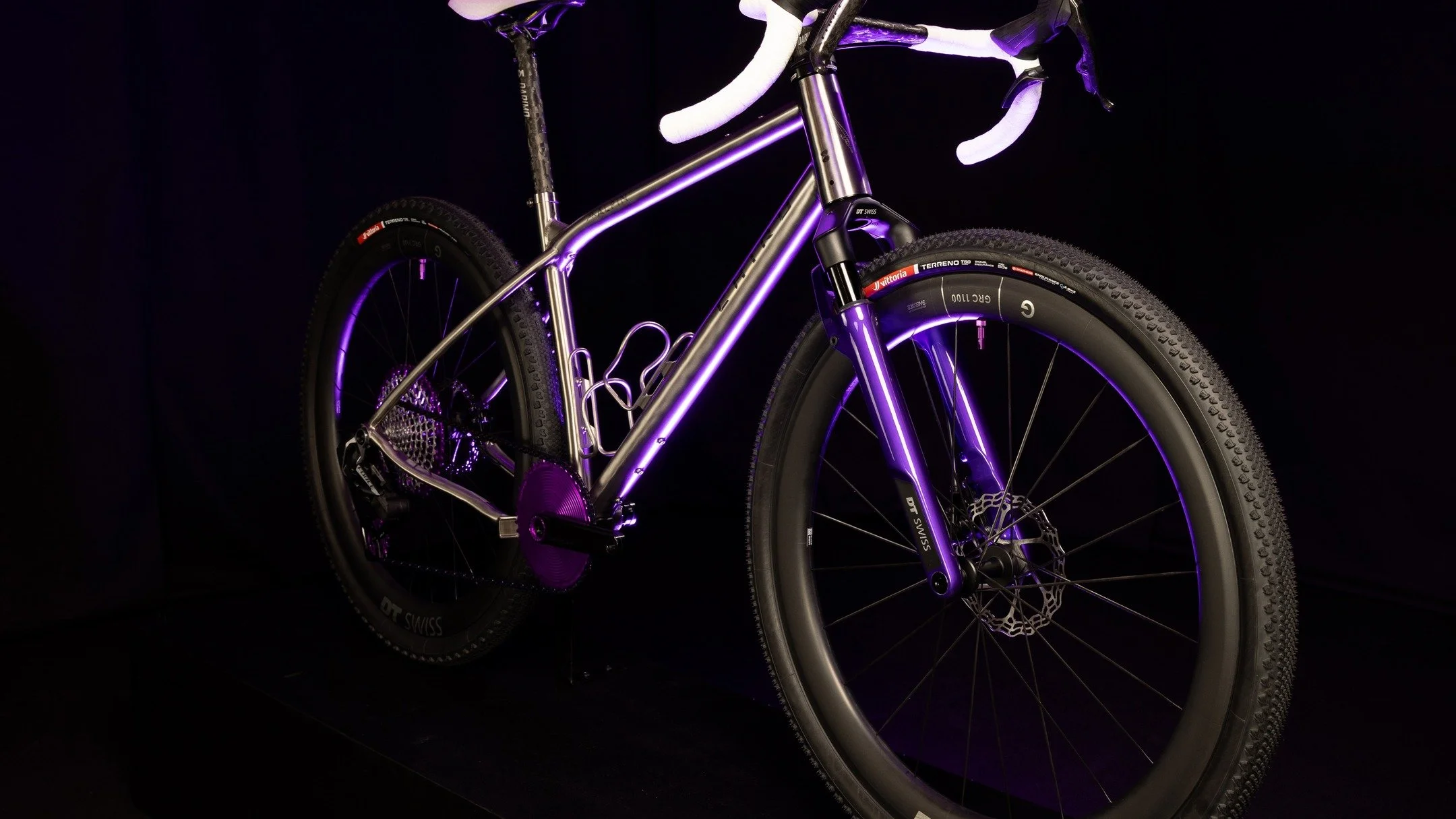 The @chirubikes ALPIN Aurora. Refined from head to toe, the exclusive @aurora_gravel Alpin dream build leaves nothing to chance with its curated selection of the very best components out there, thanks to @dtswiss #NotForTheRigidMinded ground control,