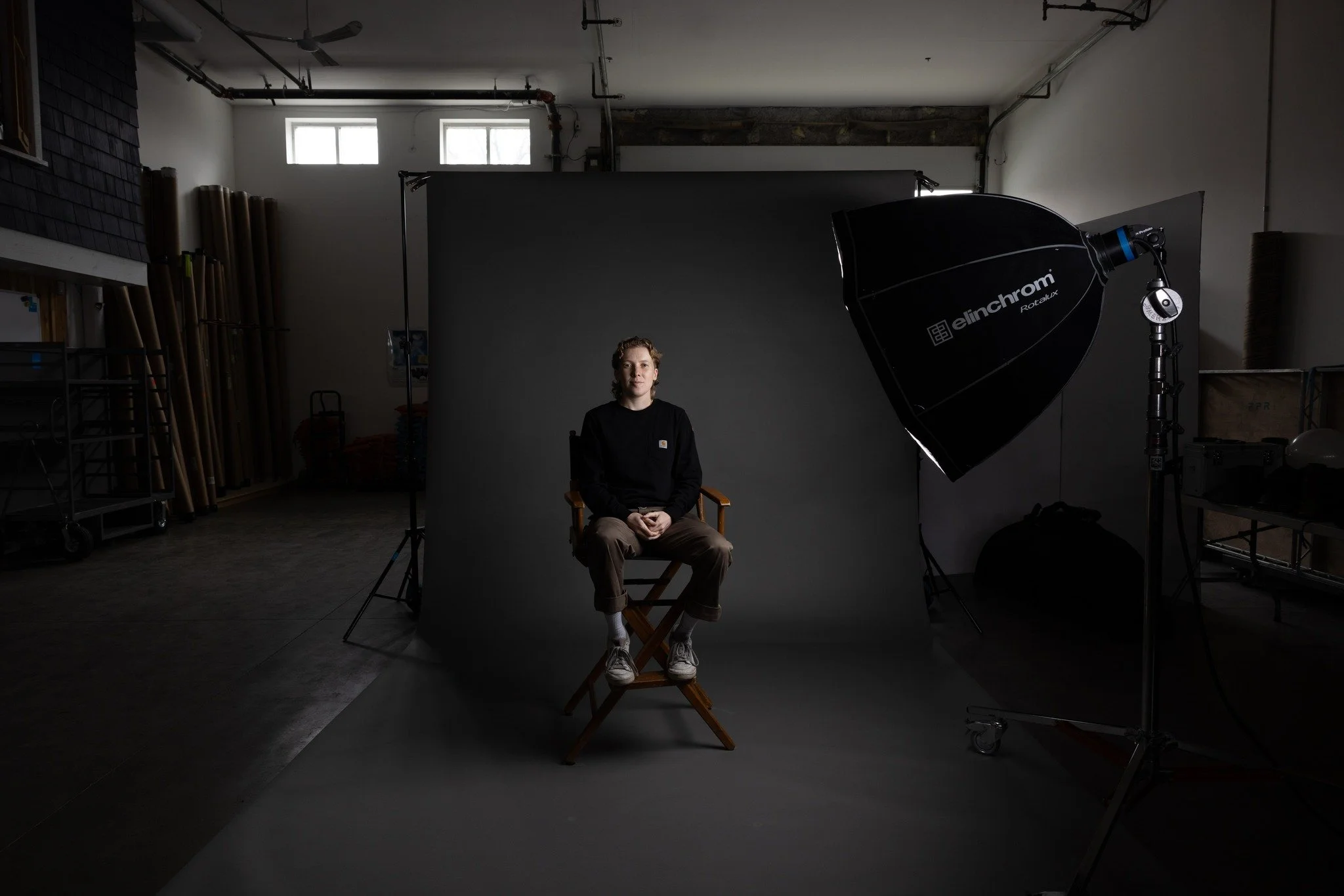 When it comes to lighting, let's be honest, size matters!  We offer a wide range of big lighting modifiers that help you achieve the most beautiful, dynamic lighting that really brings that WOW factor. Whether you're capturing portraits, fashion, or 