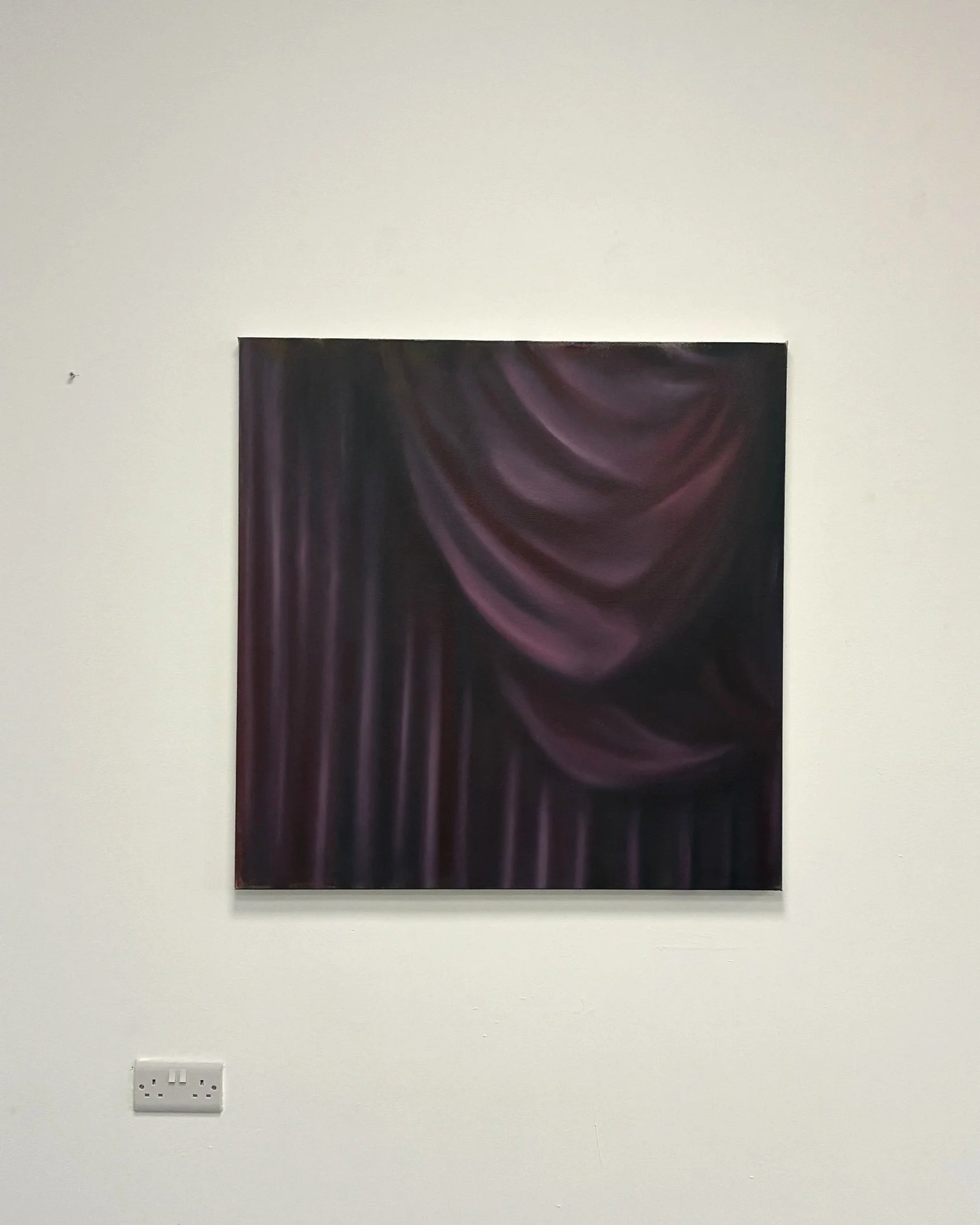 interval (2024)
oil on canvas
90 x 90cm