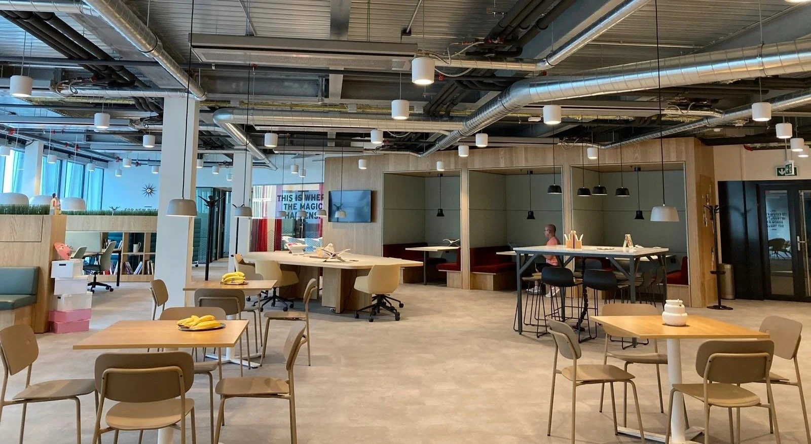 Etang+-+BARBERI+Handover+at+20.18.19+%289%29.jpg