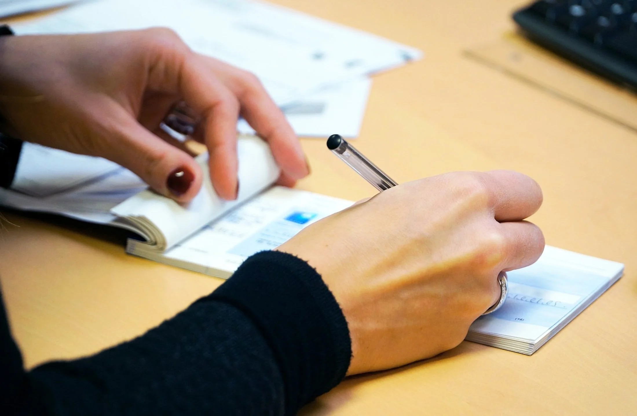 Who Can Afford Checkbook Journalism?