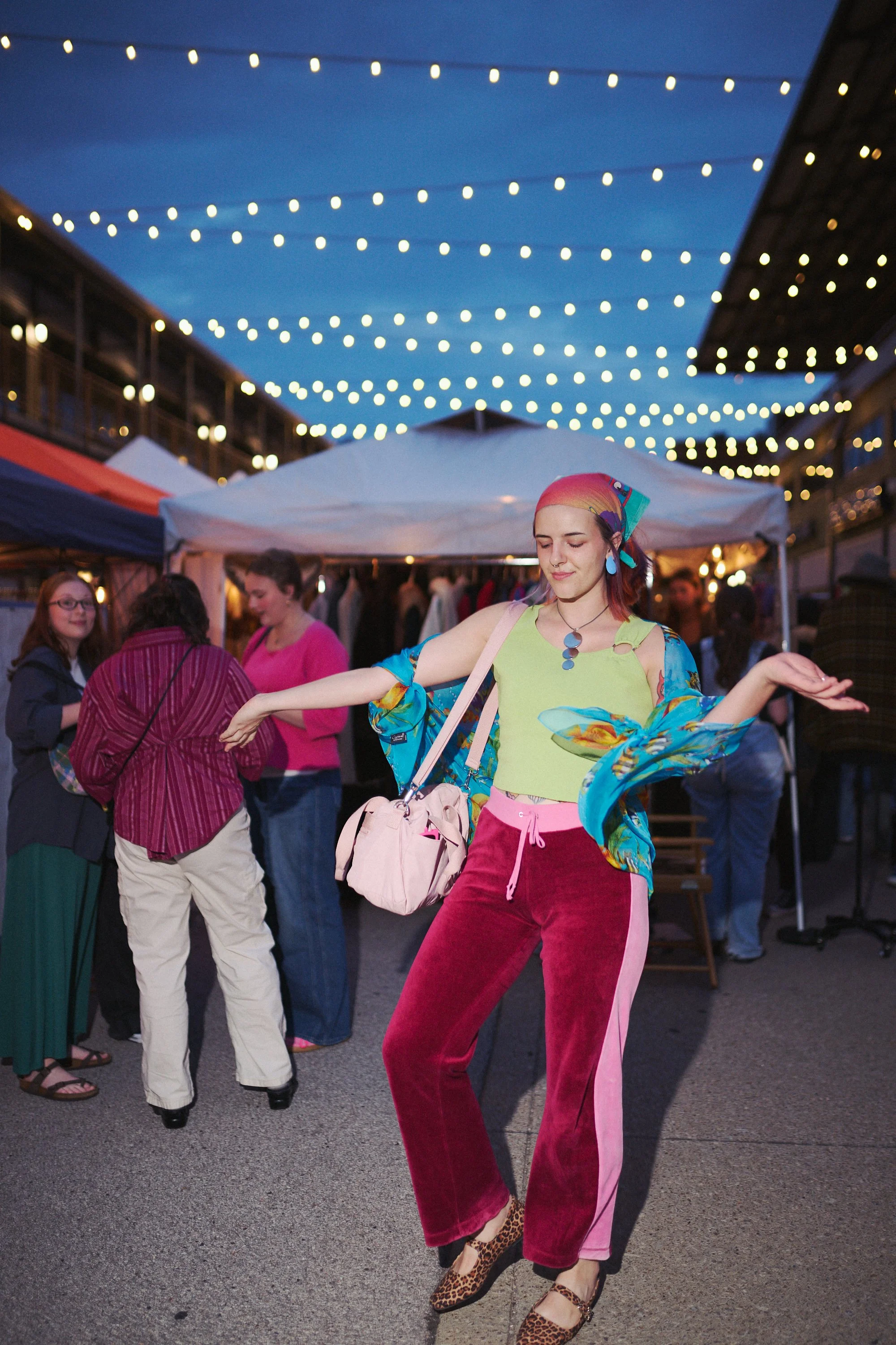 MAYSNIGHTMARKET_925_5.jpg