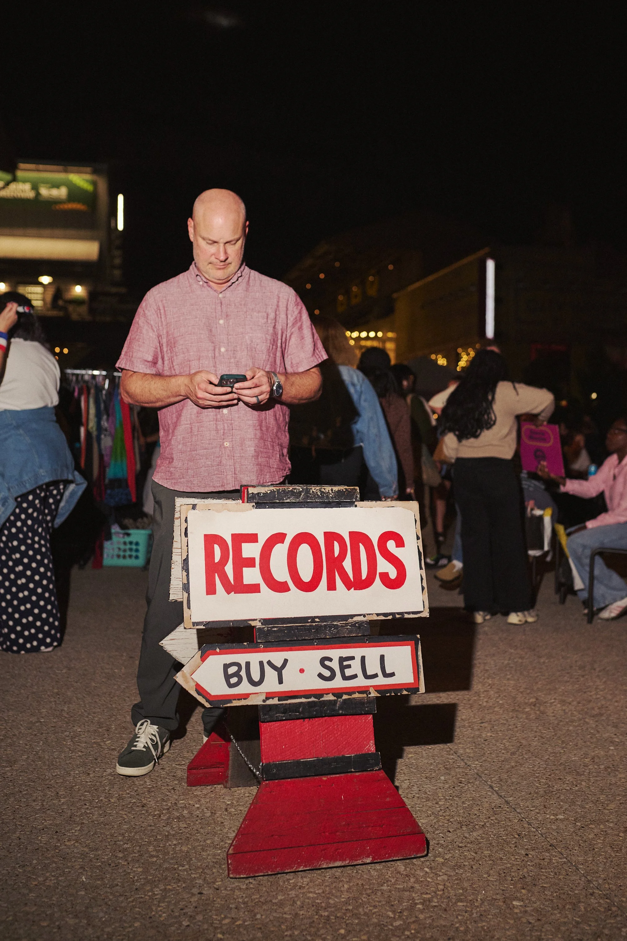 MAYSNIGHTMARKET_925_60.jpg