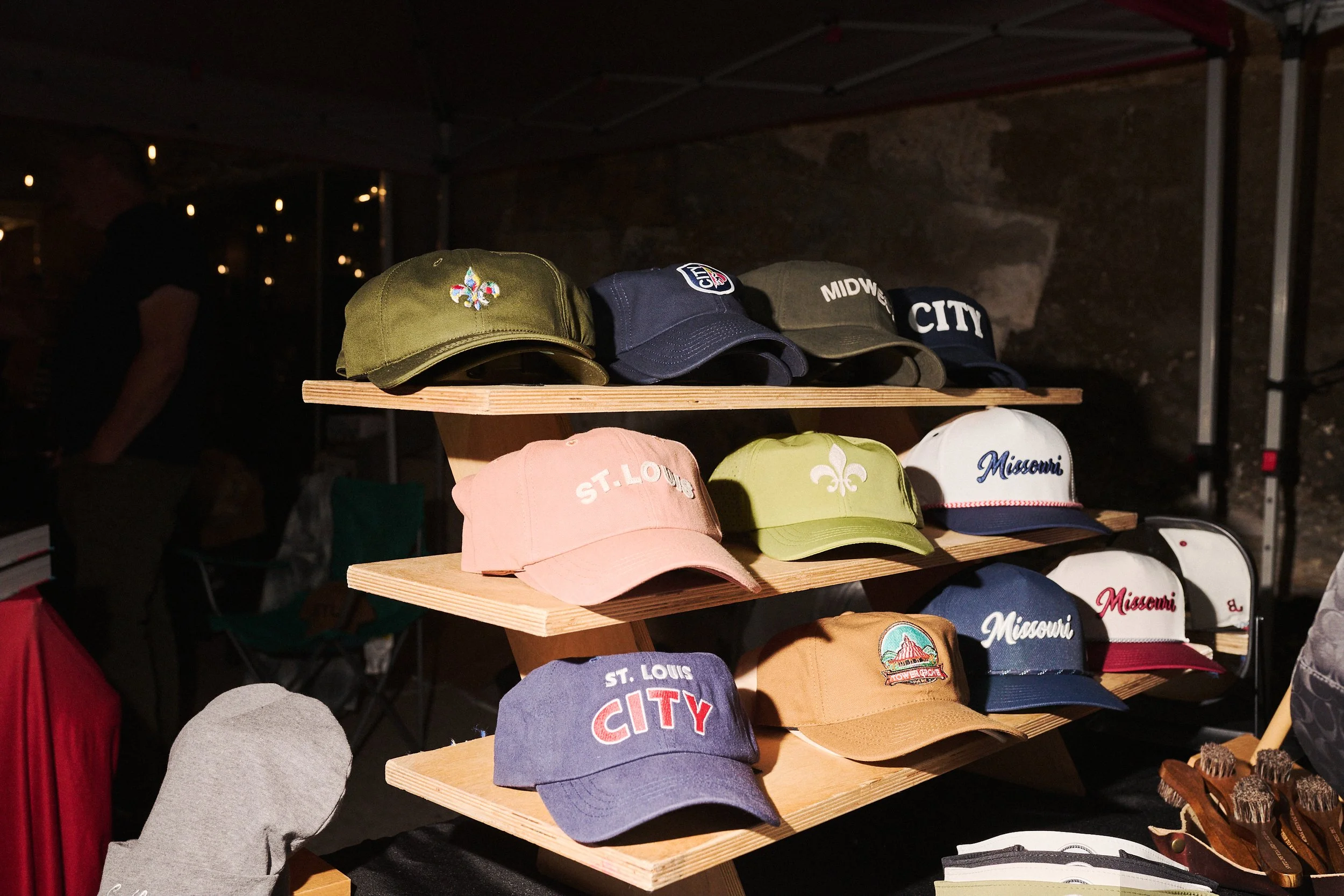 MAYSNIGHTMARKET_925_167.jpg
