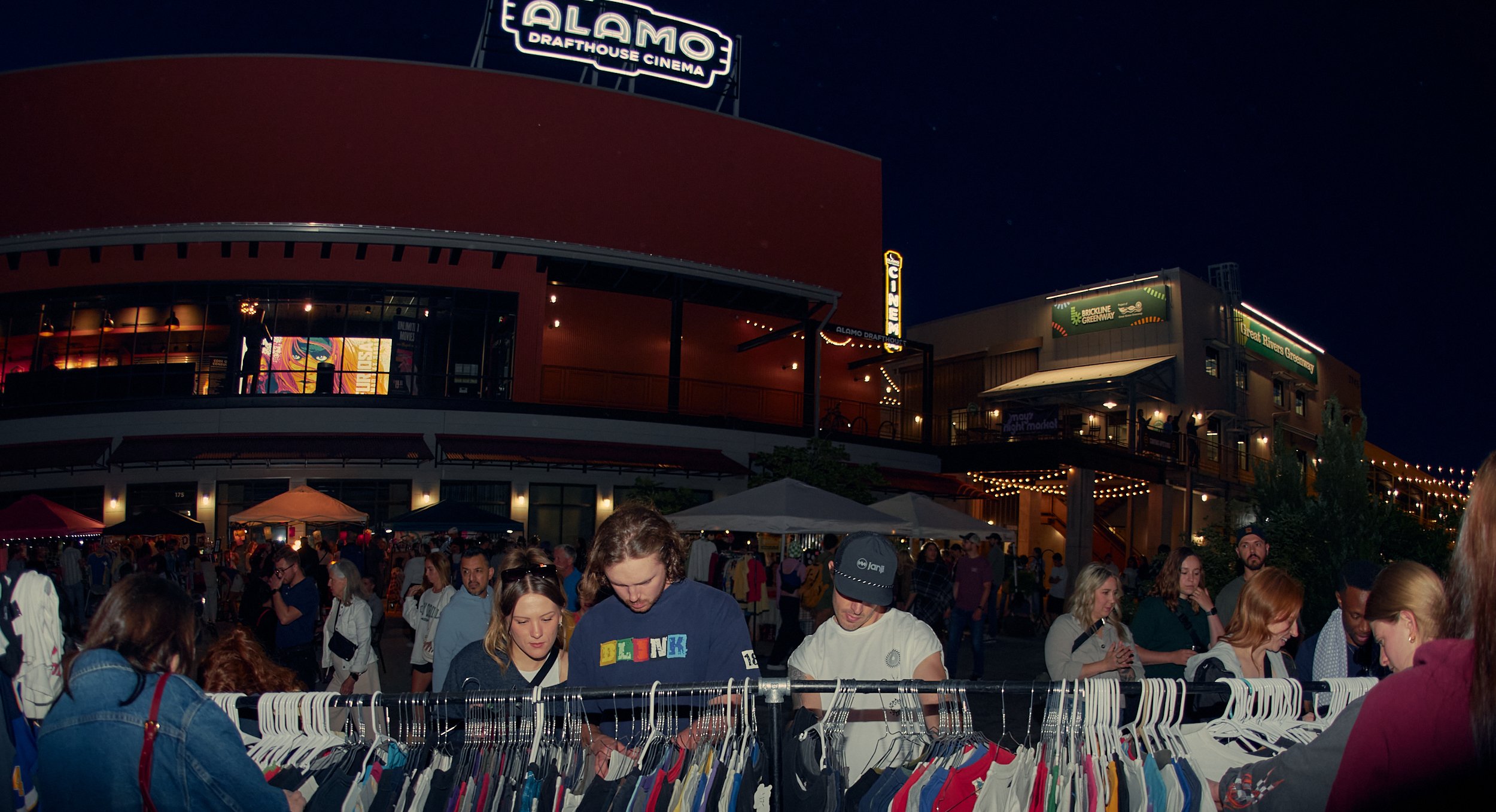 MAYSNIGHTMARKET_131.jpg