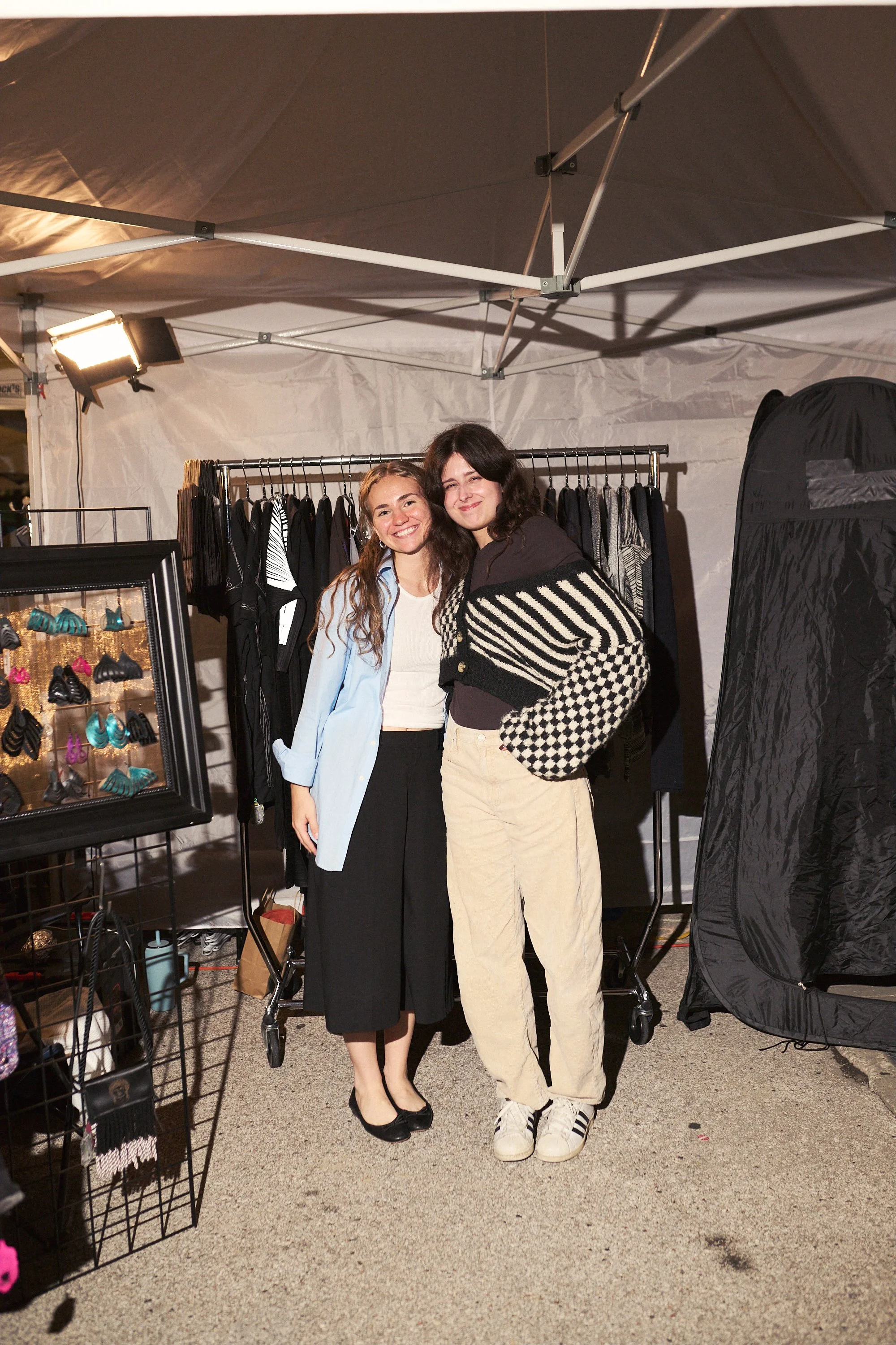 MAYSNIGHTMARKET_925_87.jpg